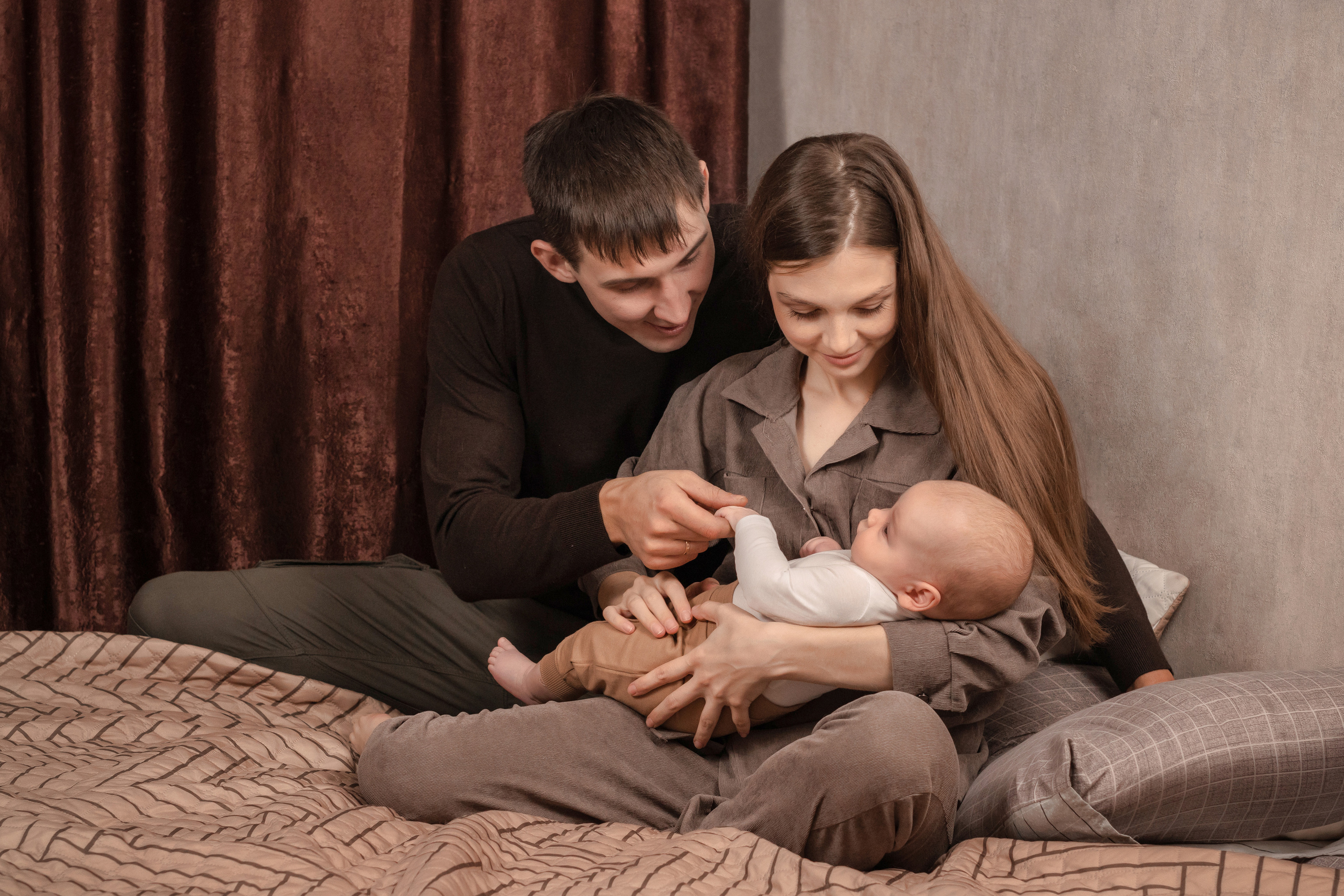 Екатерина+Денис=Тимур (Семейная фотосессия дома). Фотограф Марина Семенова г. Владивосток
