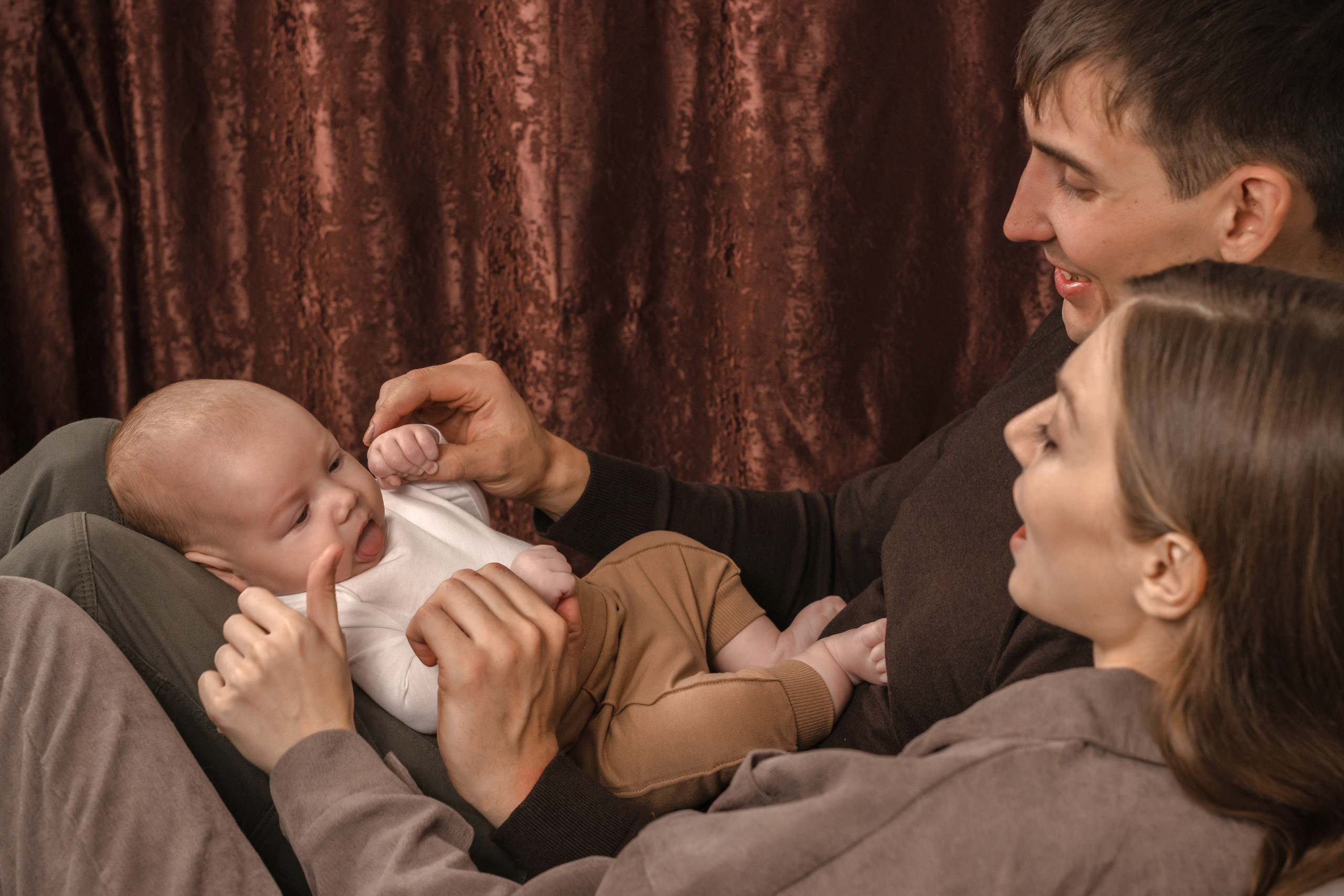 Екатерина+Денис=Тимур (Семейная фотосессия дома). Фотограф Марина Семенова г. Владивосток