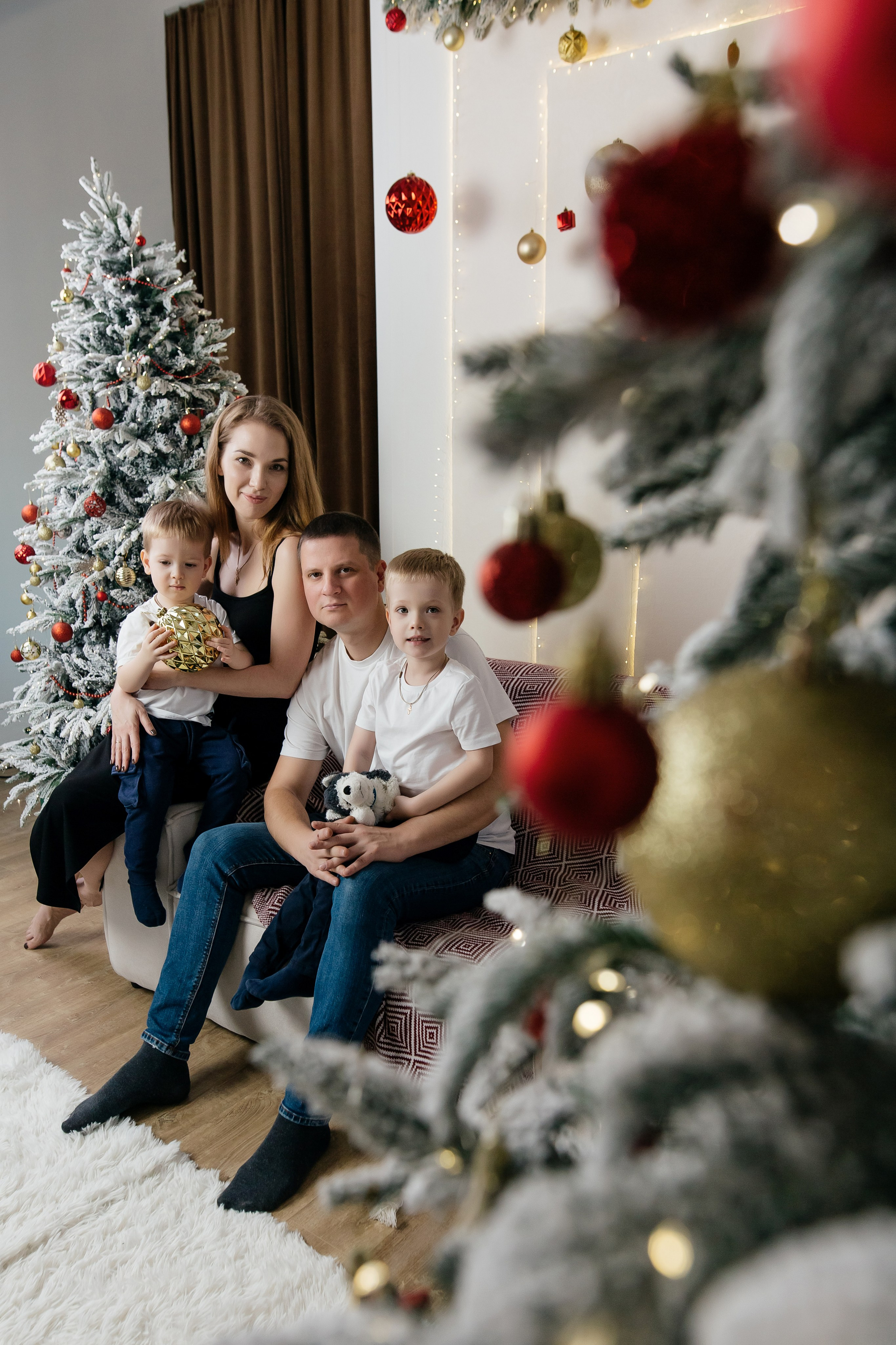 Марина и Сергей Новый год 2025. Женский фотограф в Оренбурге Ирина Заводчикова