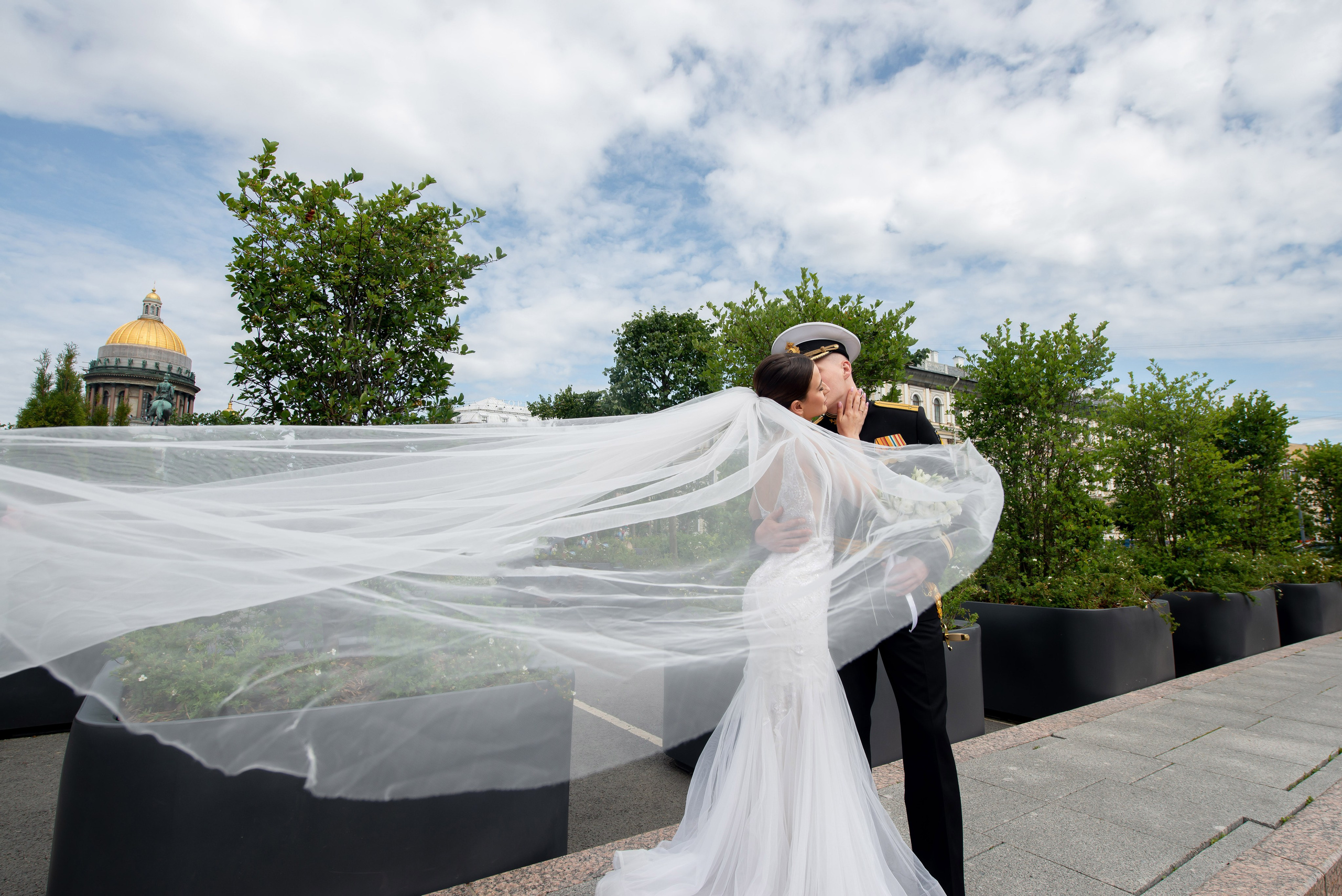 Елизавета и Максим (фотосессия у Дворца Штиглица, набережная Мойки и у Законодательного собрания). Портретный, семейный и свадебный фотограф в Санкт-Петербурге и в Пушкине Ширяев Денис