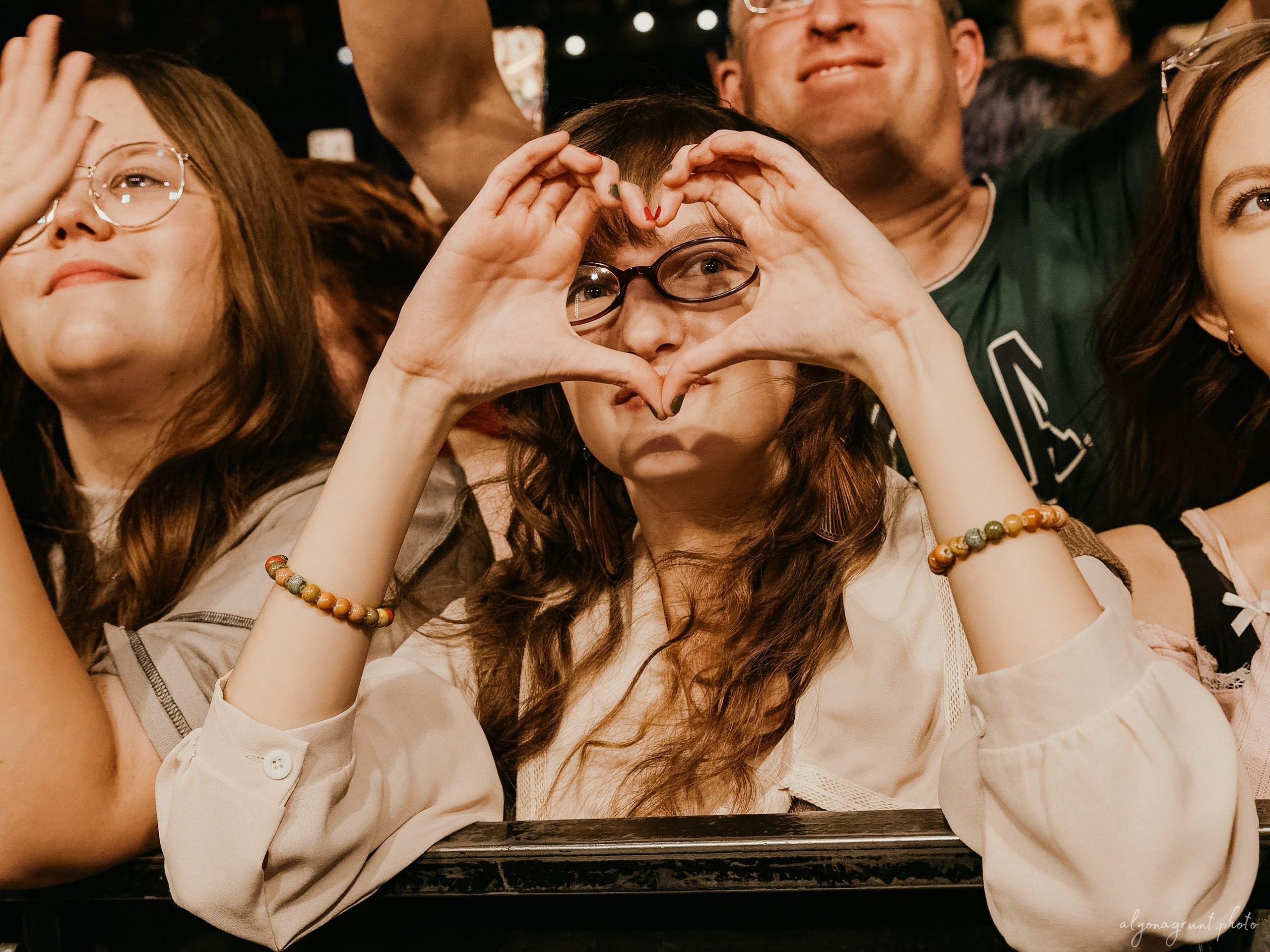 Сова, фоторепортаж, СПб, Космонавт, 18.12.2025. Алена Адрианова: фотограф в Санкт-Петербурге