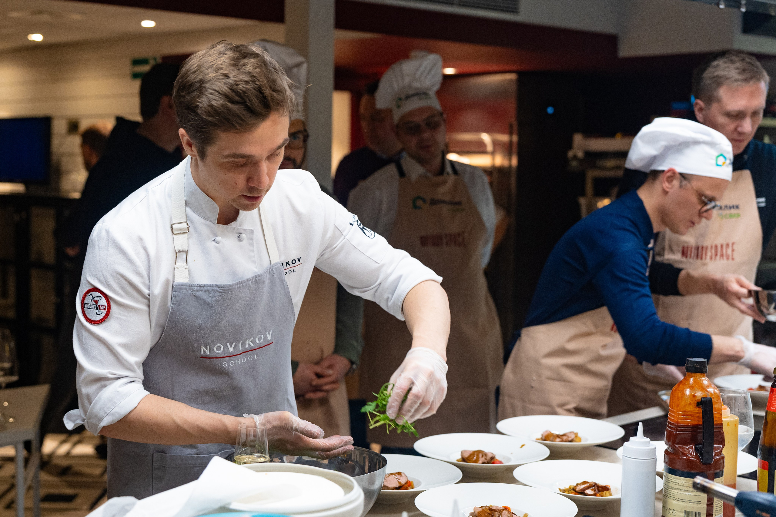 NOVIKOV SCHOOL — Умами зал. Фотограф Никита Комаров