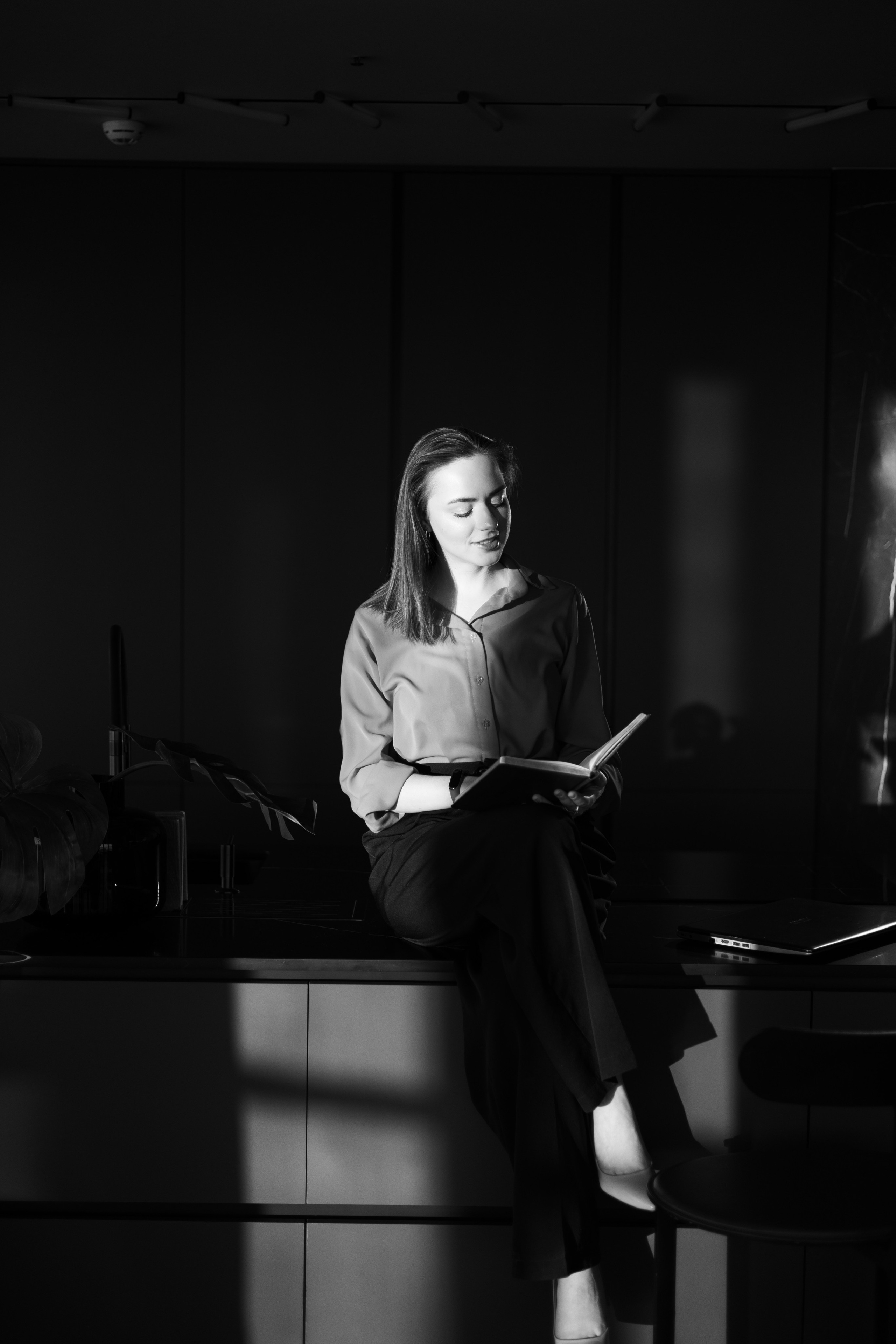 Студийная съемка. Привет, меня зовут Юлия Великая!