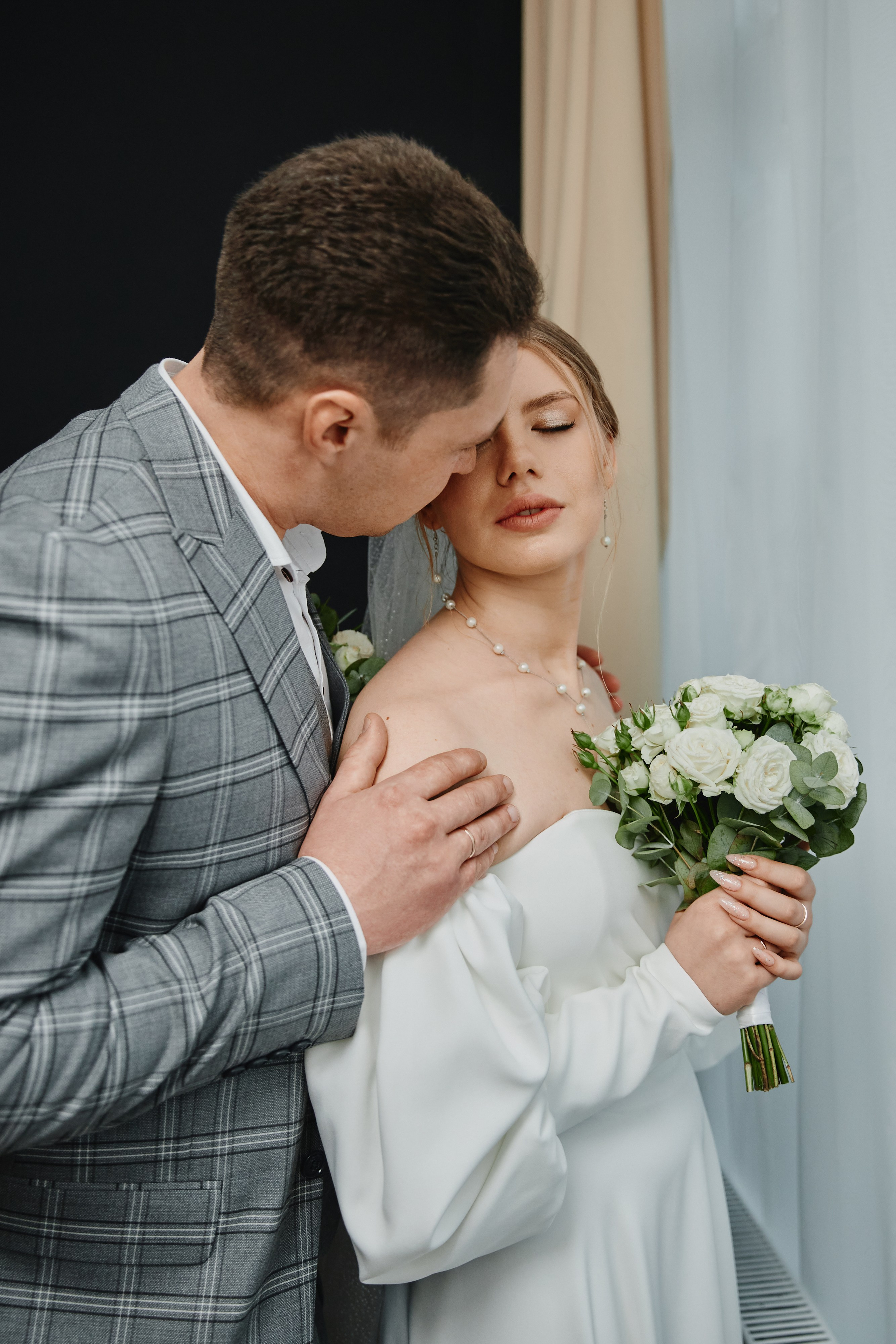 Свадебная фотосессия в студии для Андрея и Натальи