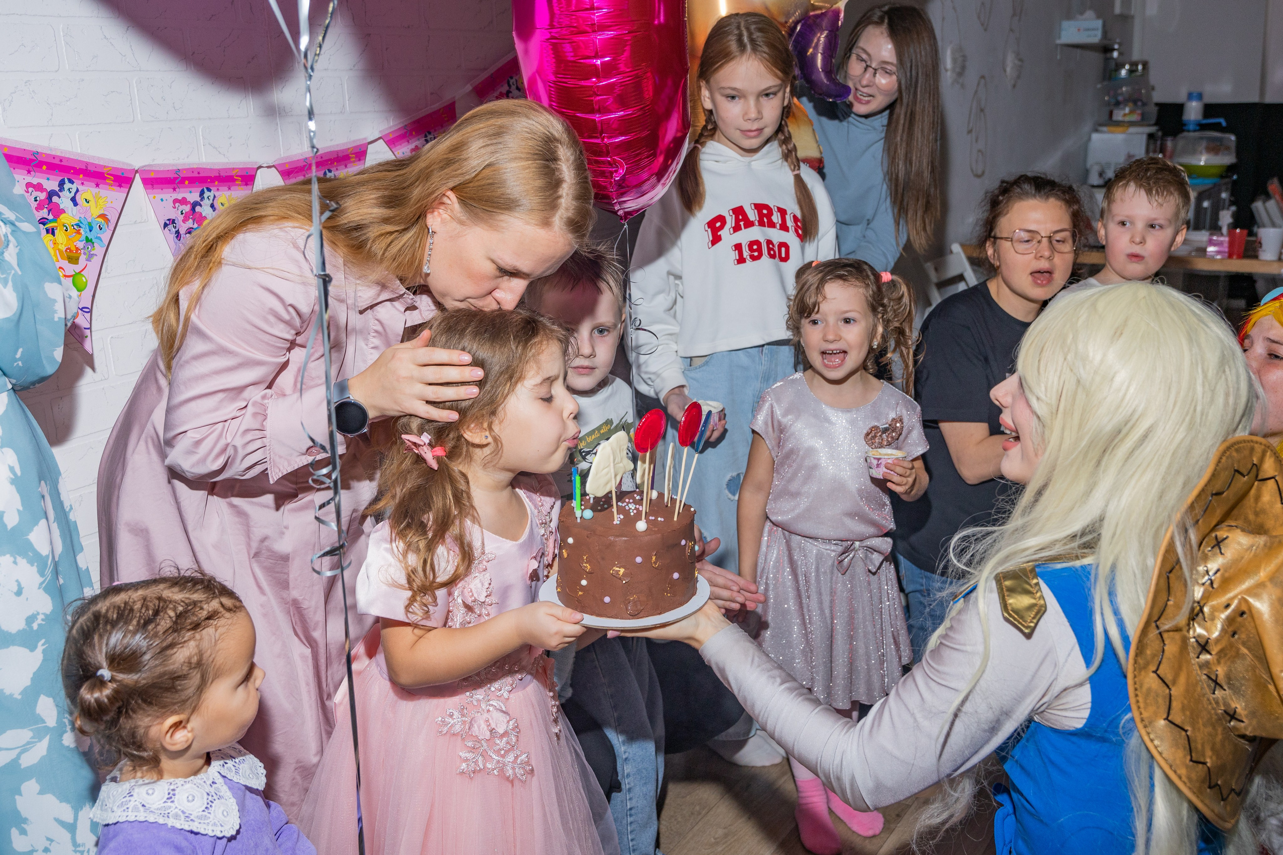 День Рождение Есении в Rabbit Holl. Выпускные альбомы во Владивостоке