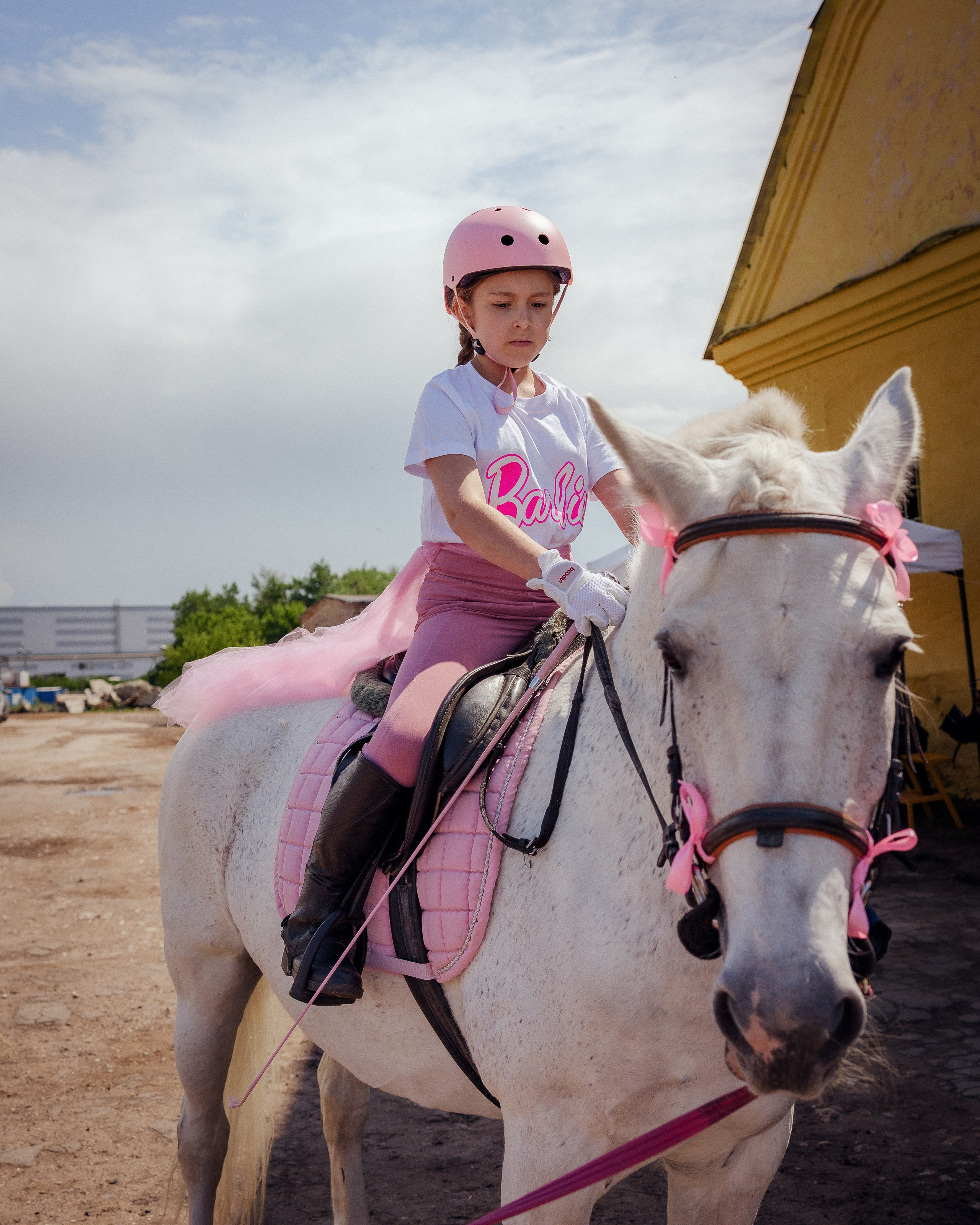 Конный клуб Горки. Портретный и семейный фотограф в Москве/Видное
