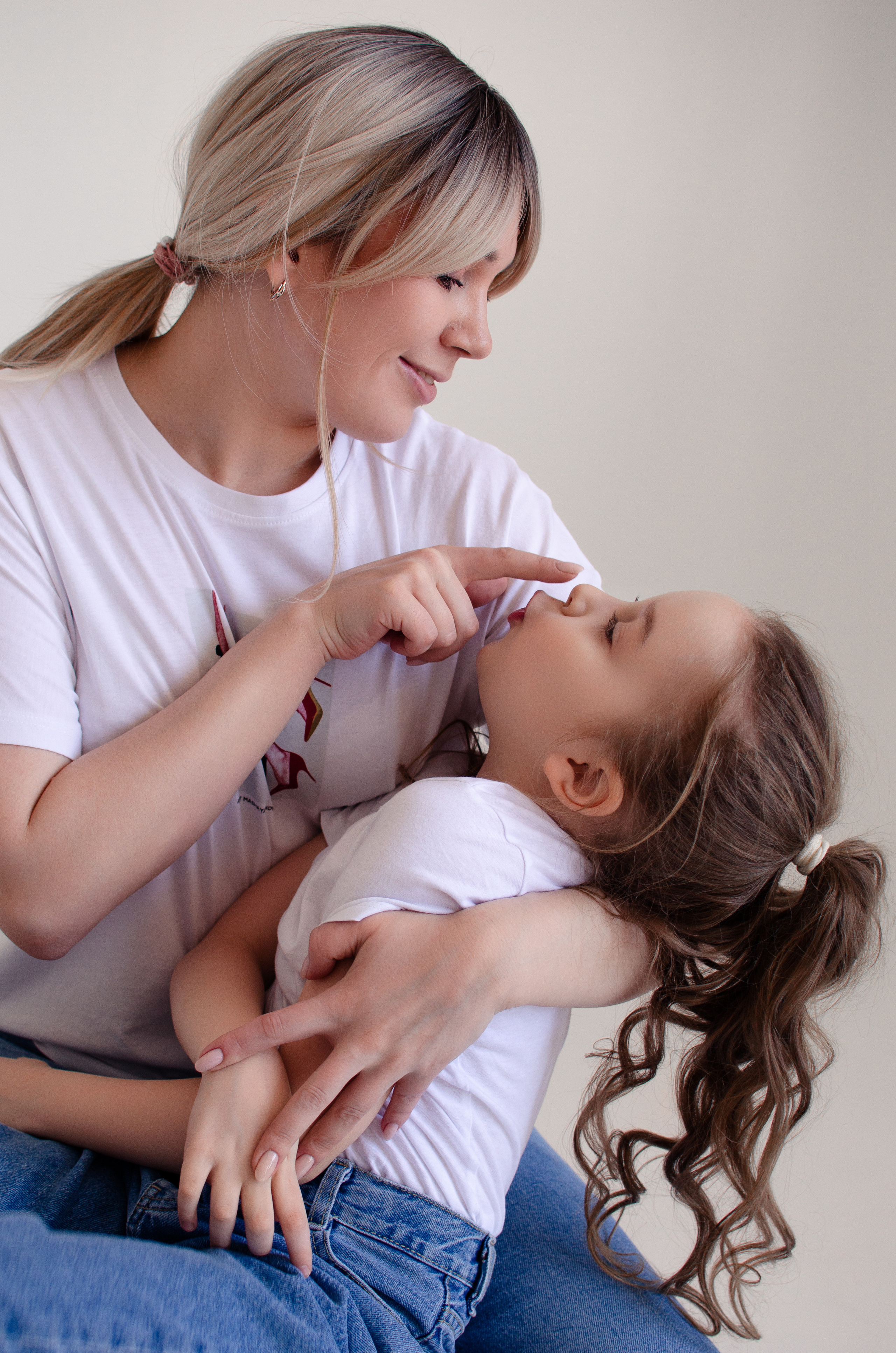 Семейная фотосессия в студии. Женский и семейный фотограф Анна Демина