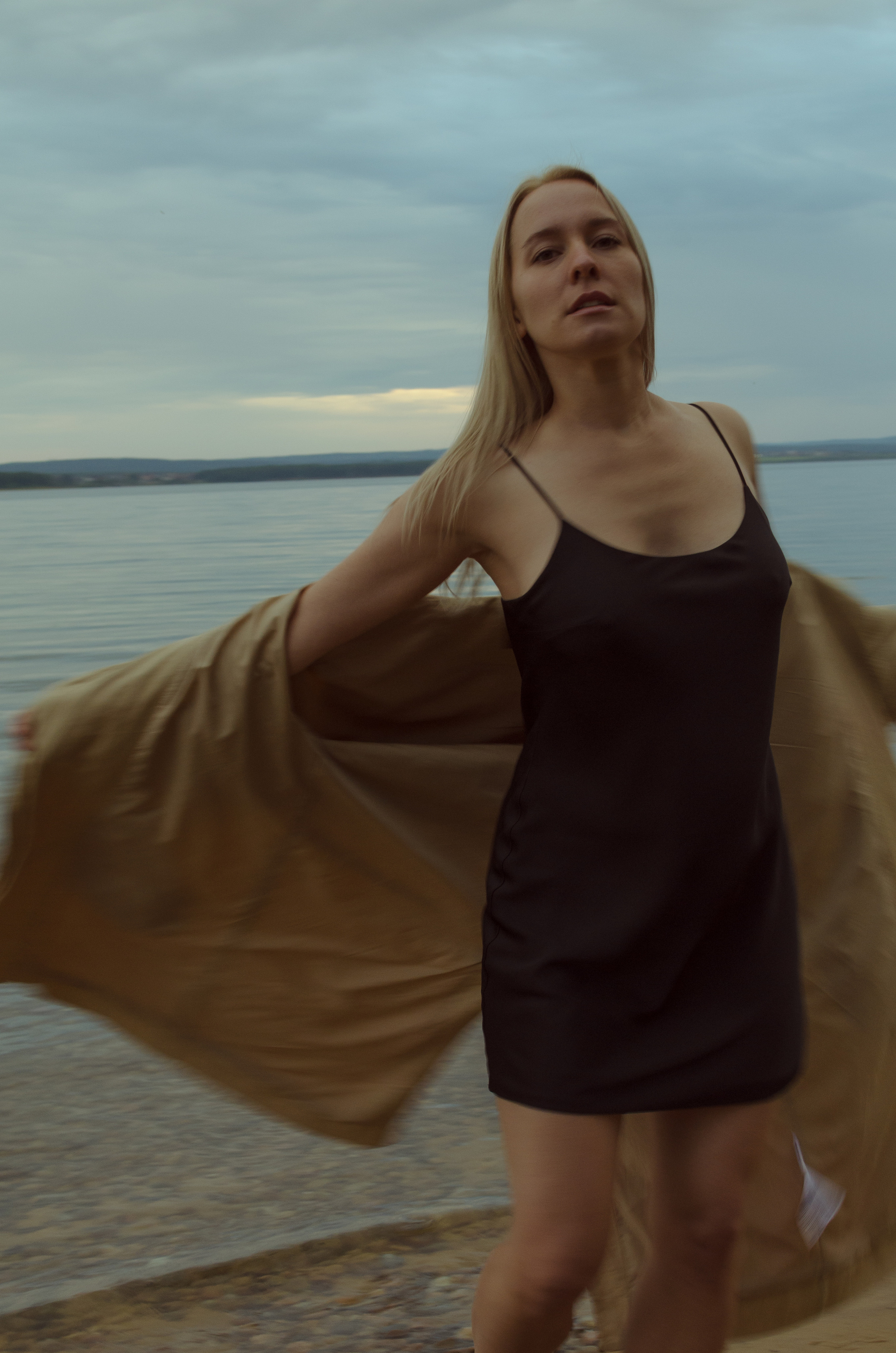 Летняя прогулочная фотосессия на пляже. Женский и семейный фотограф Анна Демина