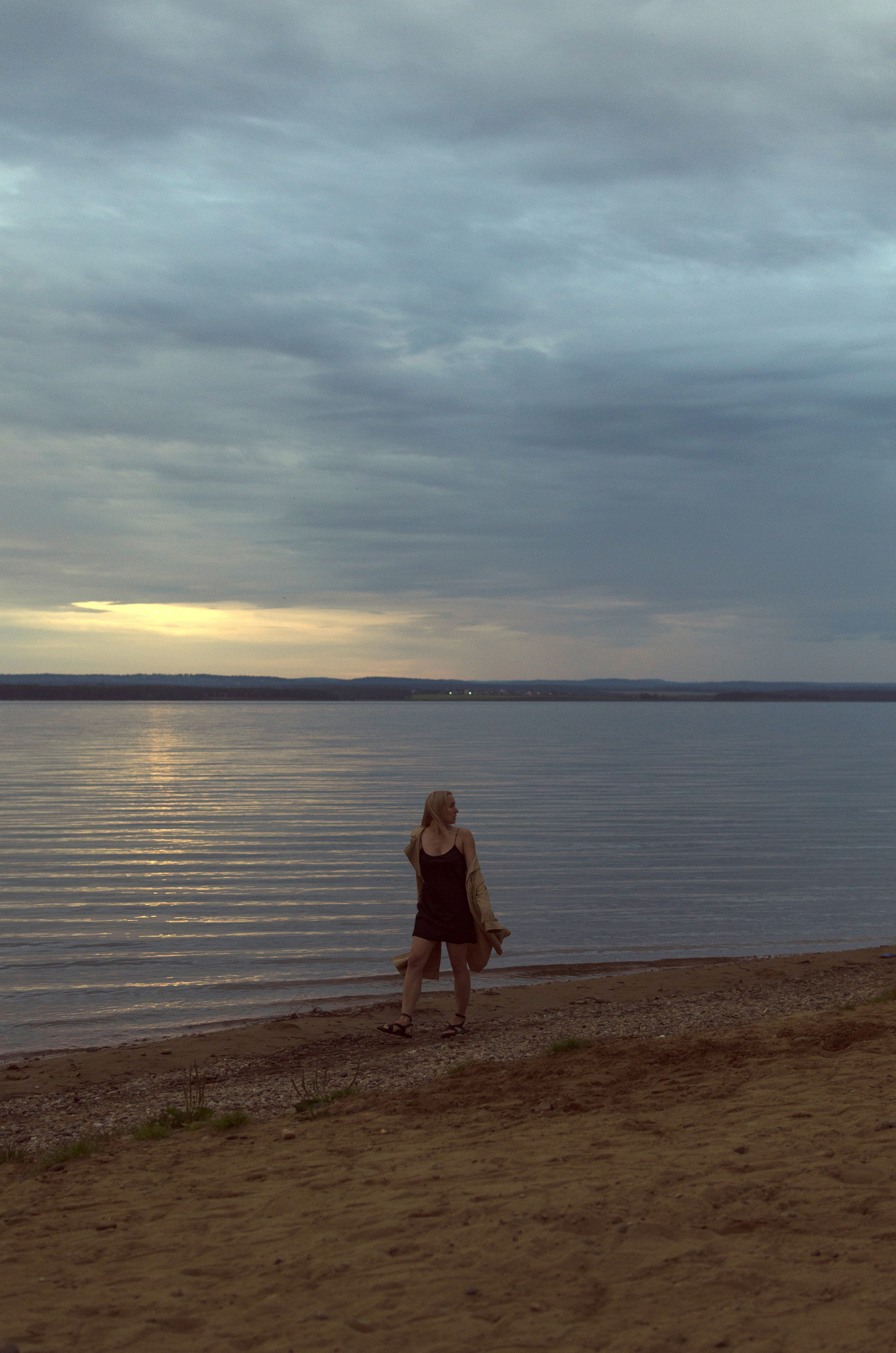 Летняя прогулочная фотосессия на пляже. Женский и семейный фотограф Анна Демина