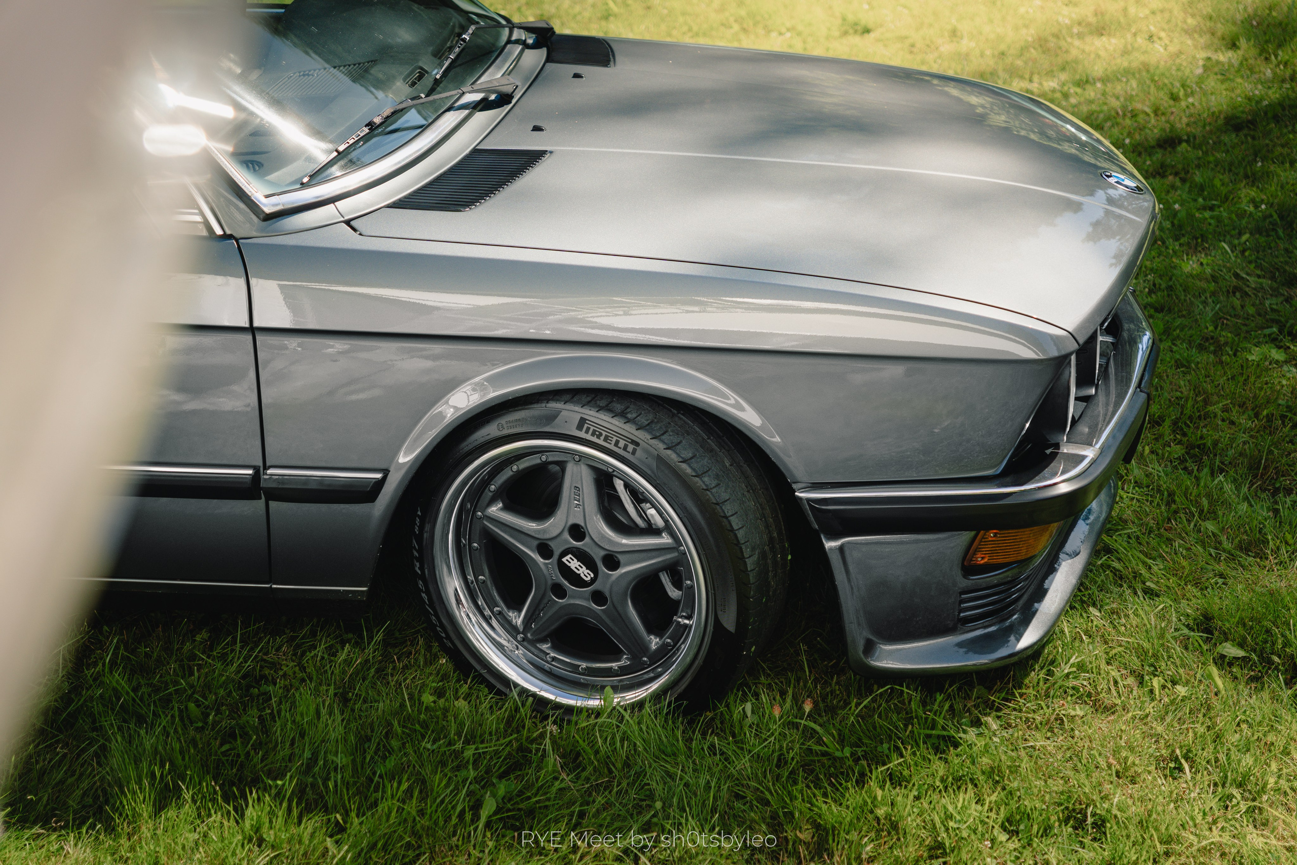 Масштабный летний фестиваль RYE Meet — встреча клуба любителей автомобилей старше 25-лет. Автомобильный фотограф Антон Цырулев