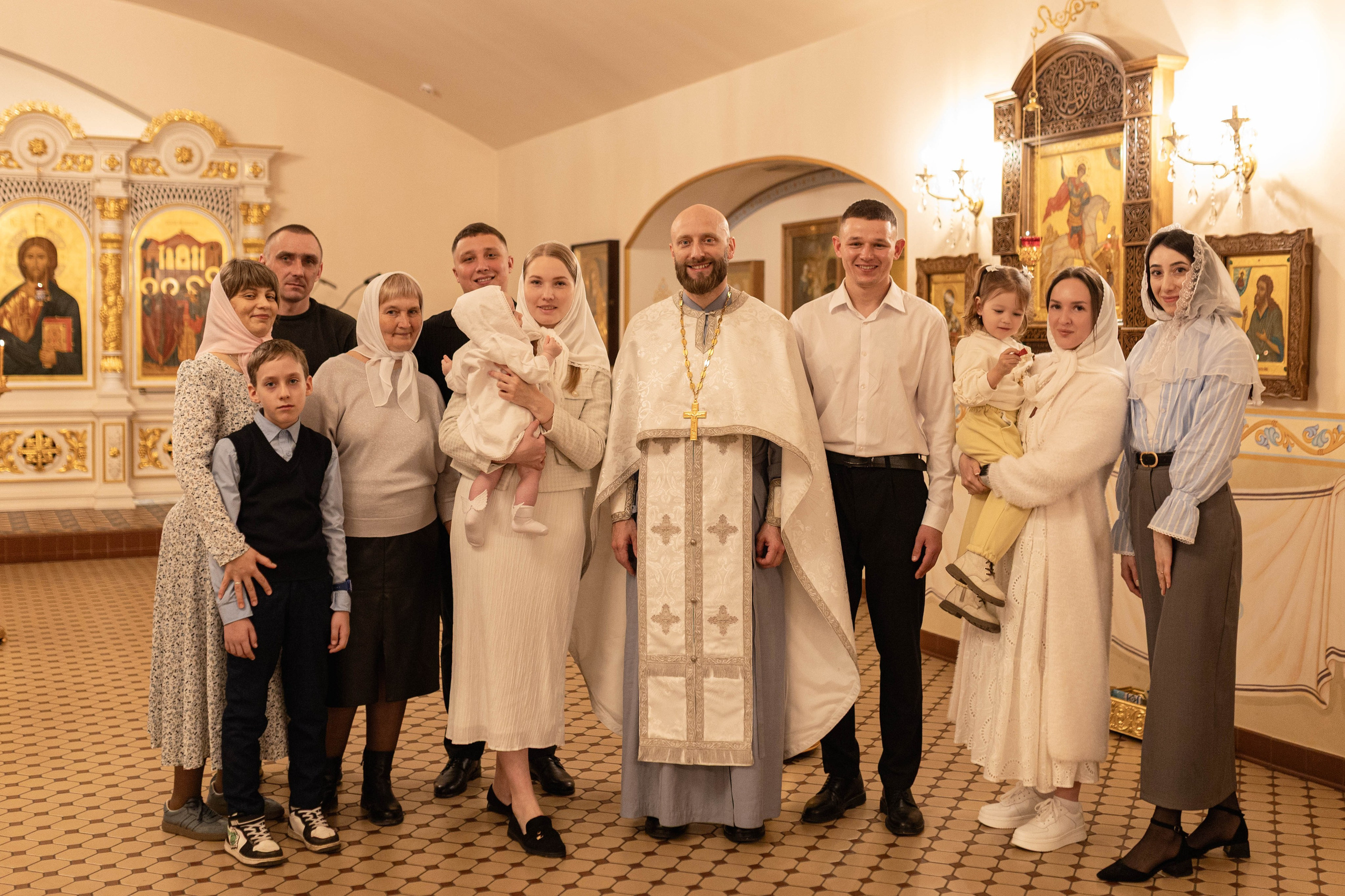 Крестины в храме Покрова Пресвятой Богородицы Сретения Господня г. Рязани. Семейный и детский фотограф в Рязани Васюгова Мария