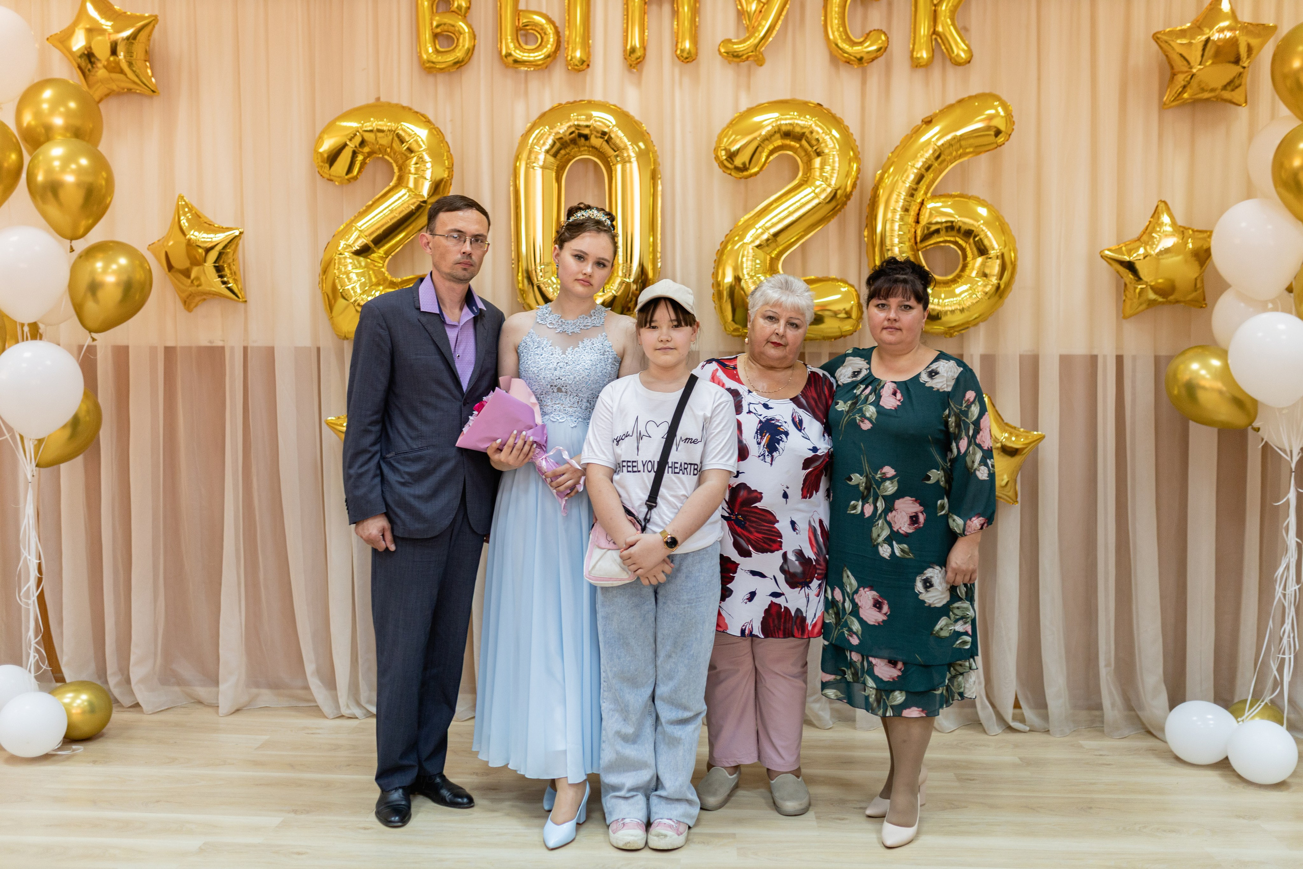 Последний звонок для учеников 11 класса. Семейный и детский фотограф в Рязани Васюгова Мария