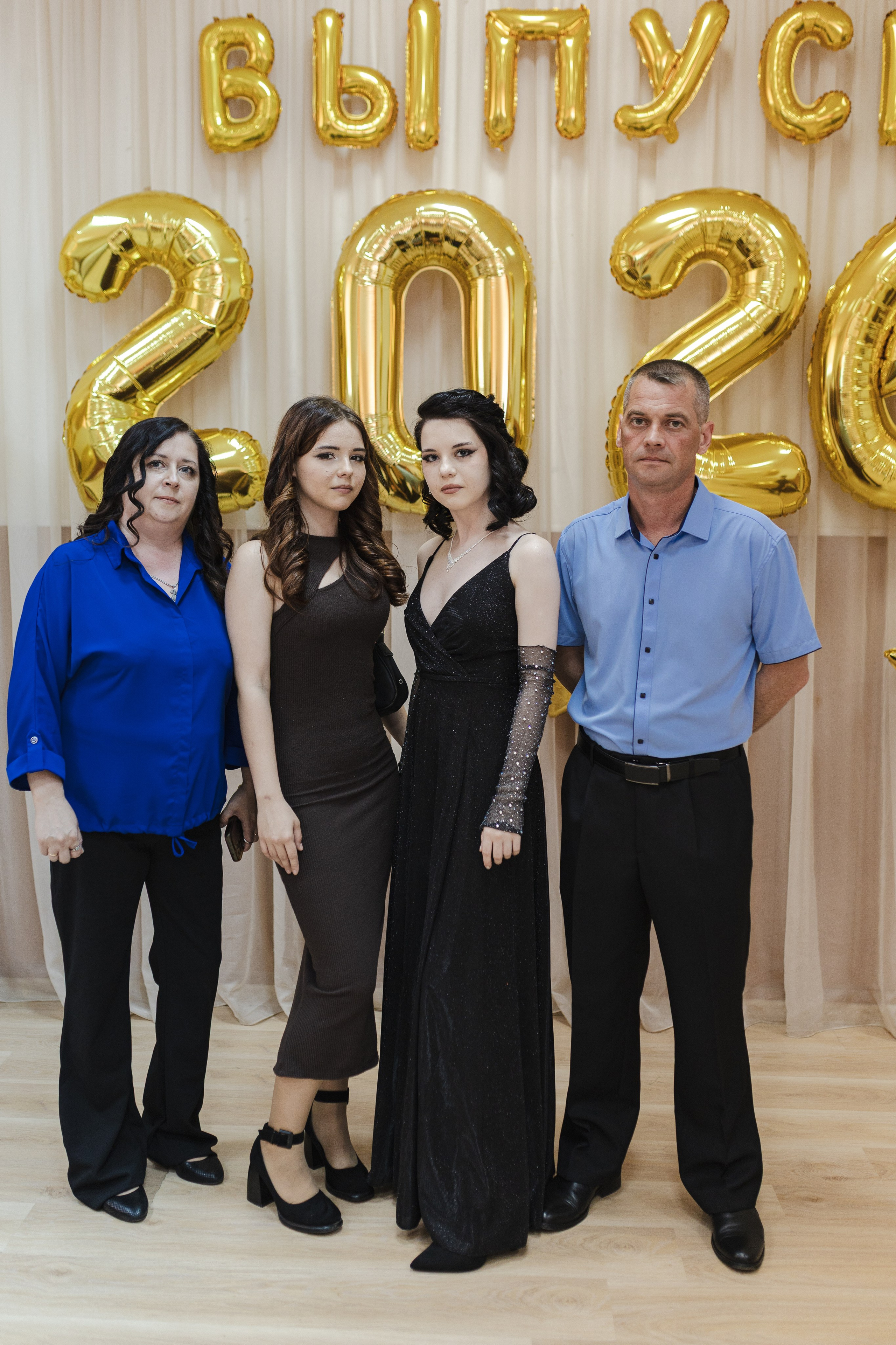 Последний звонок для учеников 11 класса. Семейный и детский фотограф в Рязани Васюгова Мария