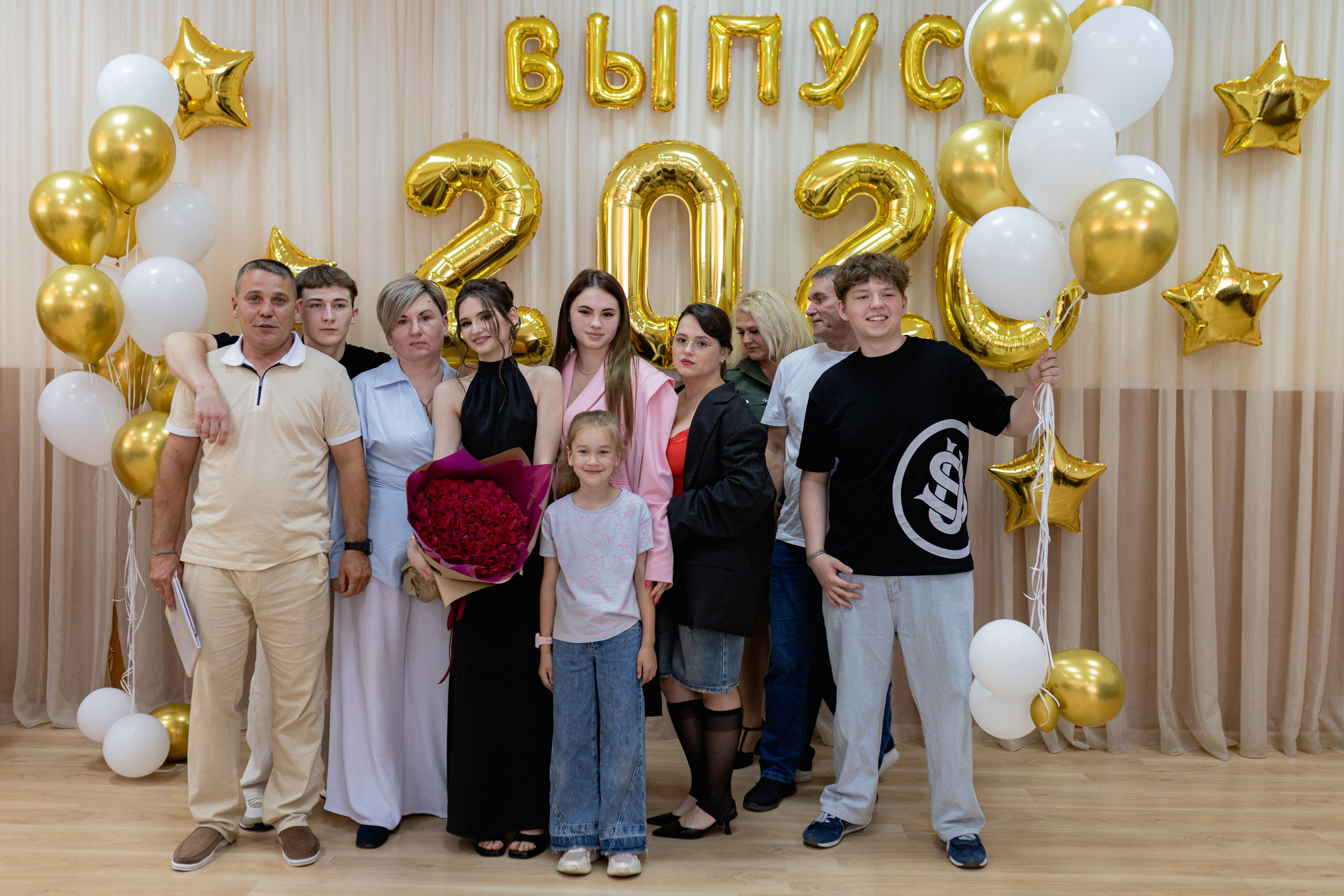 Последний звонок для учеников 11 класса. Семейный и детский фотограф в Рязани Васюгова Мария