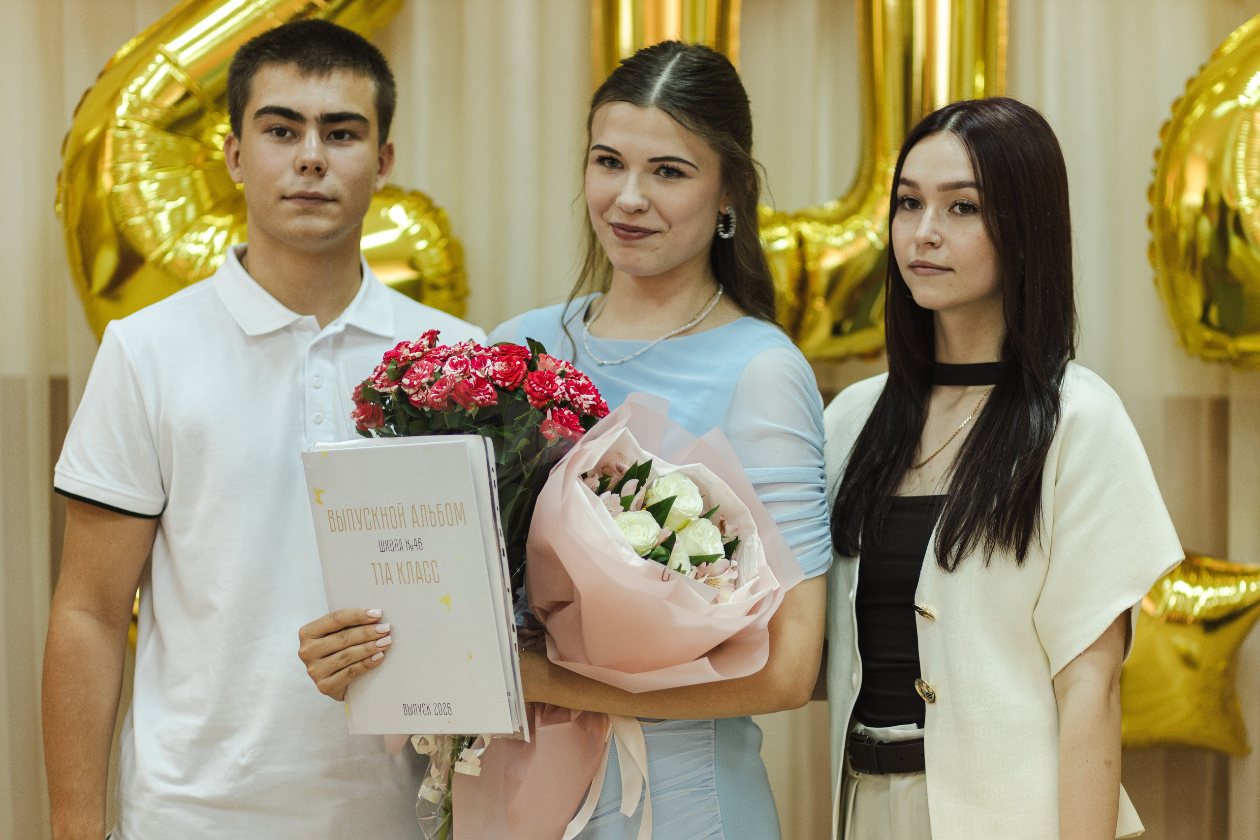 Последний звонок для учеников 11 класса. Семейный и детский фотограф в Рязани Васюгова Мария