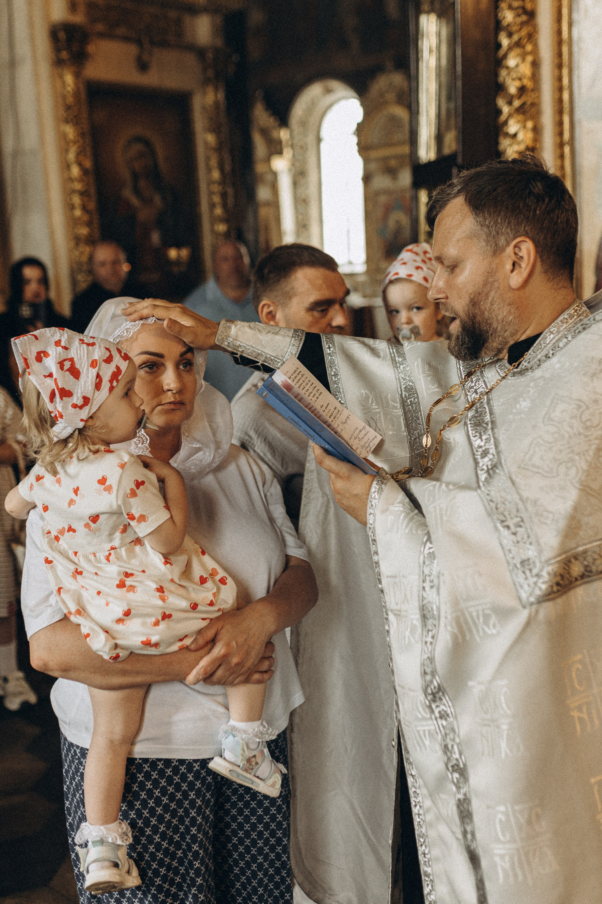 Крещение сестер в Борисоглебском соборе г. Рязани. Семейный и детский фотограф в Рязани Васюгова Мария