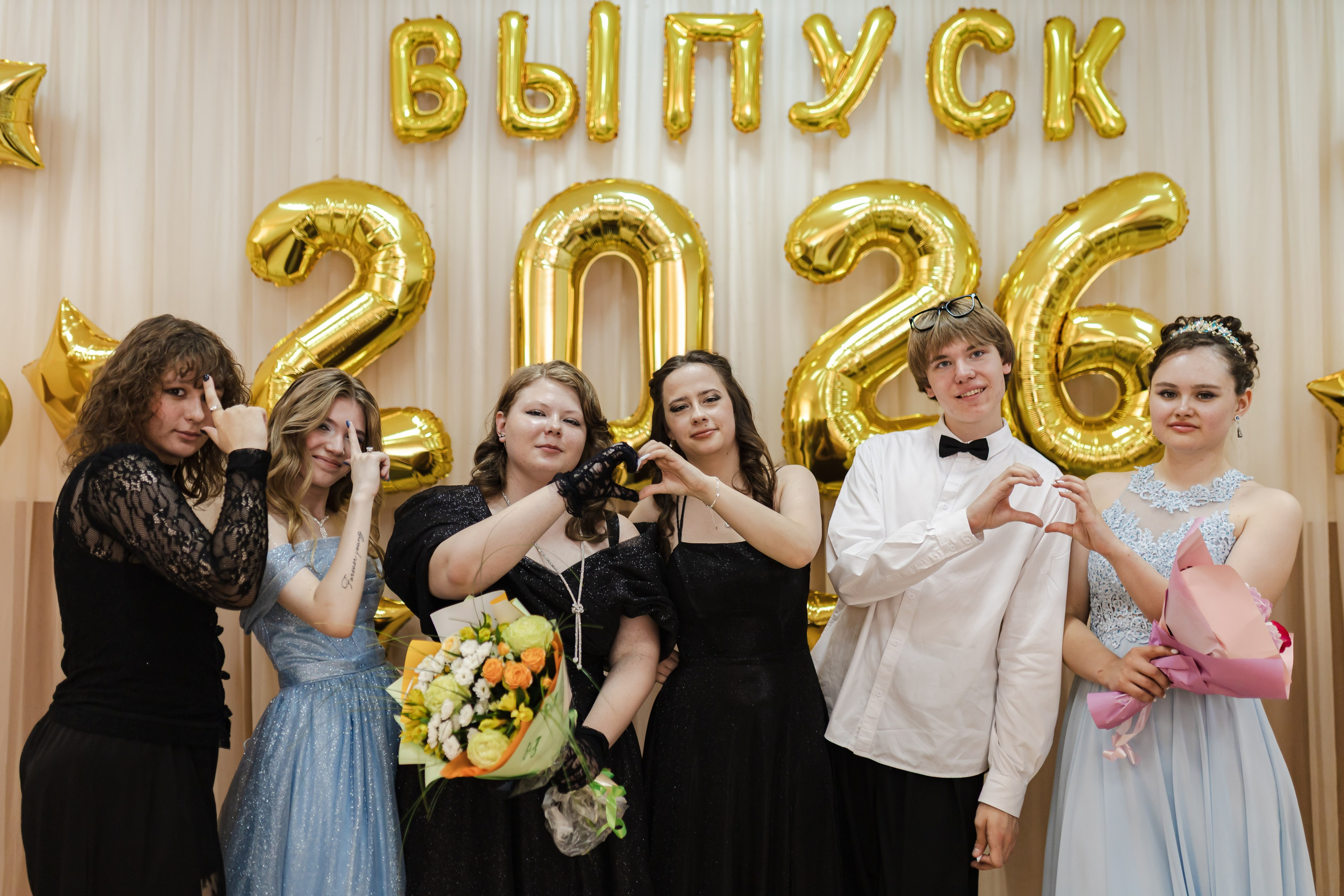 Последний звонок для учеников 11 класса. Семейный и детский фотограф в Рязани Васюгова Мария