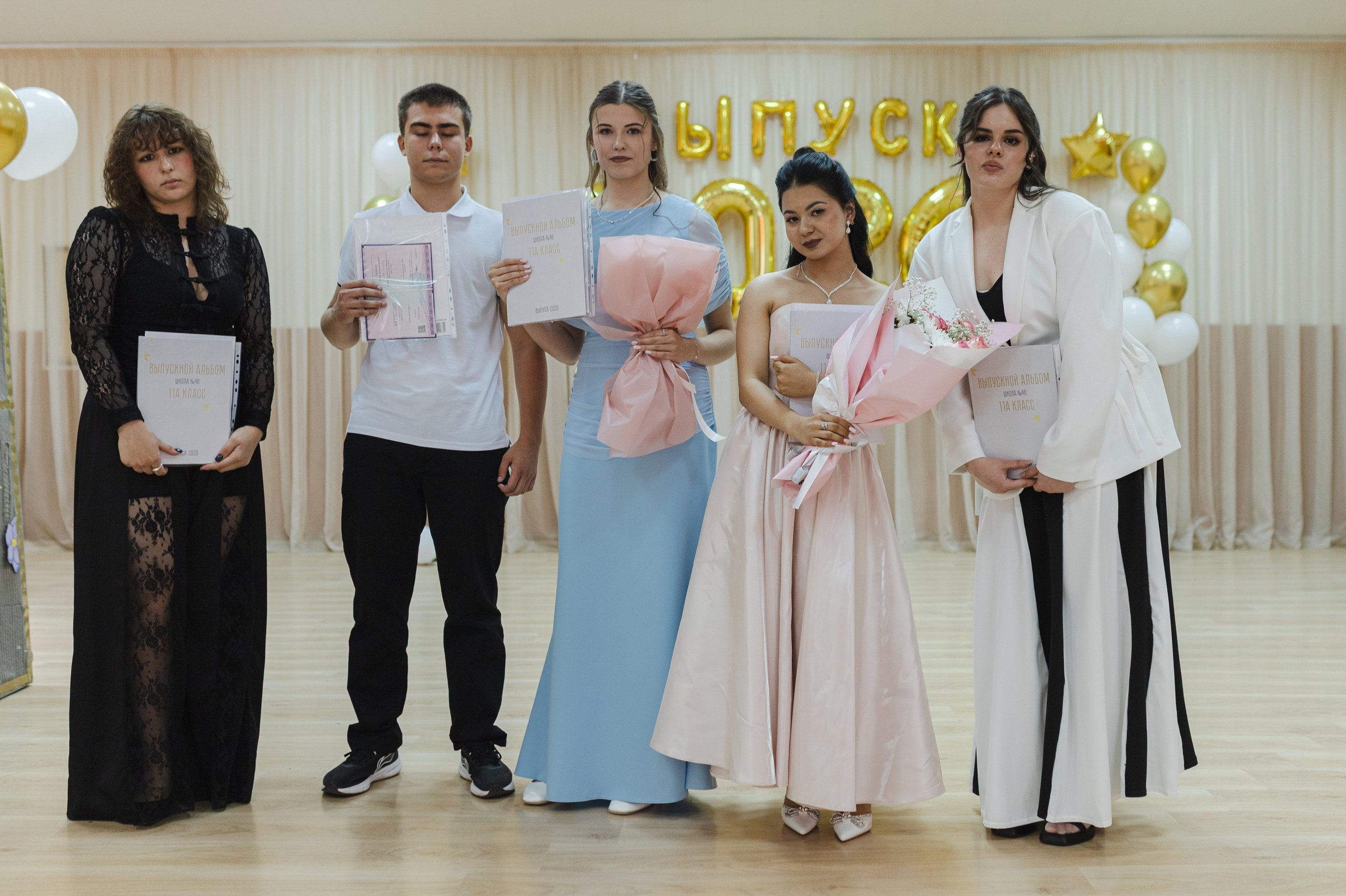 Последний звонок для учеников 11 класса. Семейный и детский фотограф в Рязани Васюгова Мария