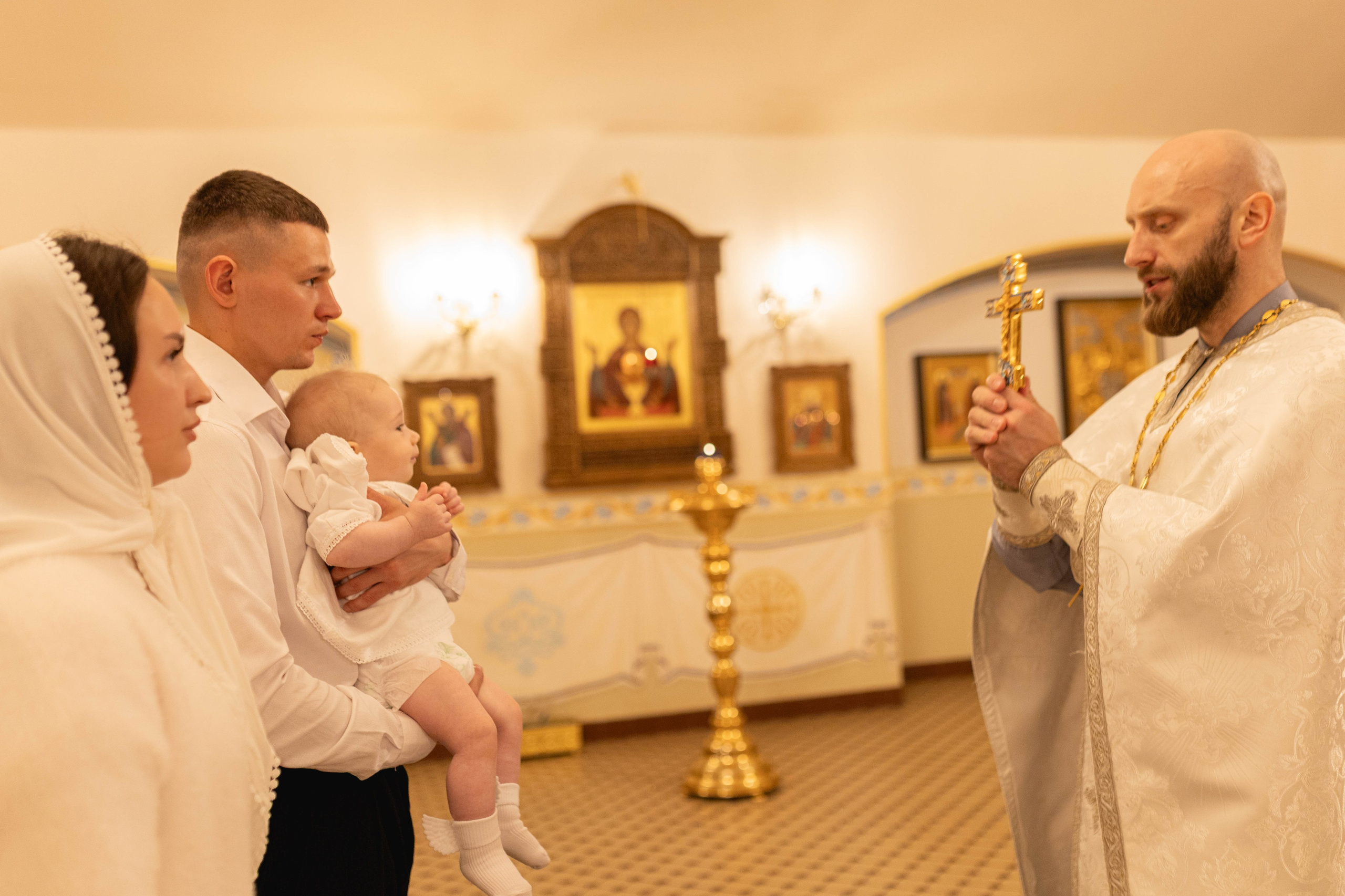 Крестины в храме Покрова Пресвятой Богородицы Сретения Господня г. Рязани. Семейный и детский фотограф в Рязани Васюгова Мария