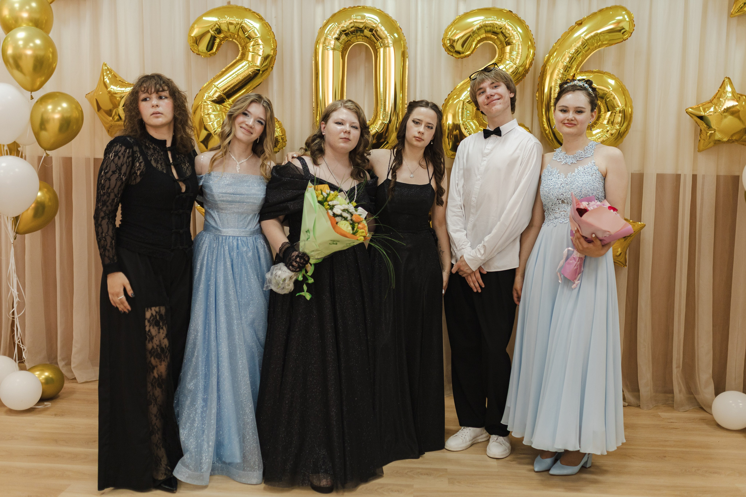 Последний звонок для учеников 11 класса. Семейный и детский фотограф в Рязани Васюгова Мария