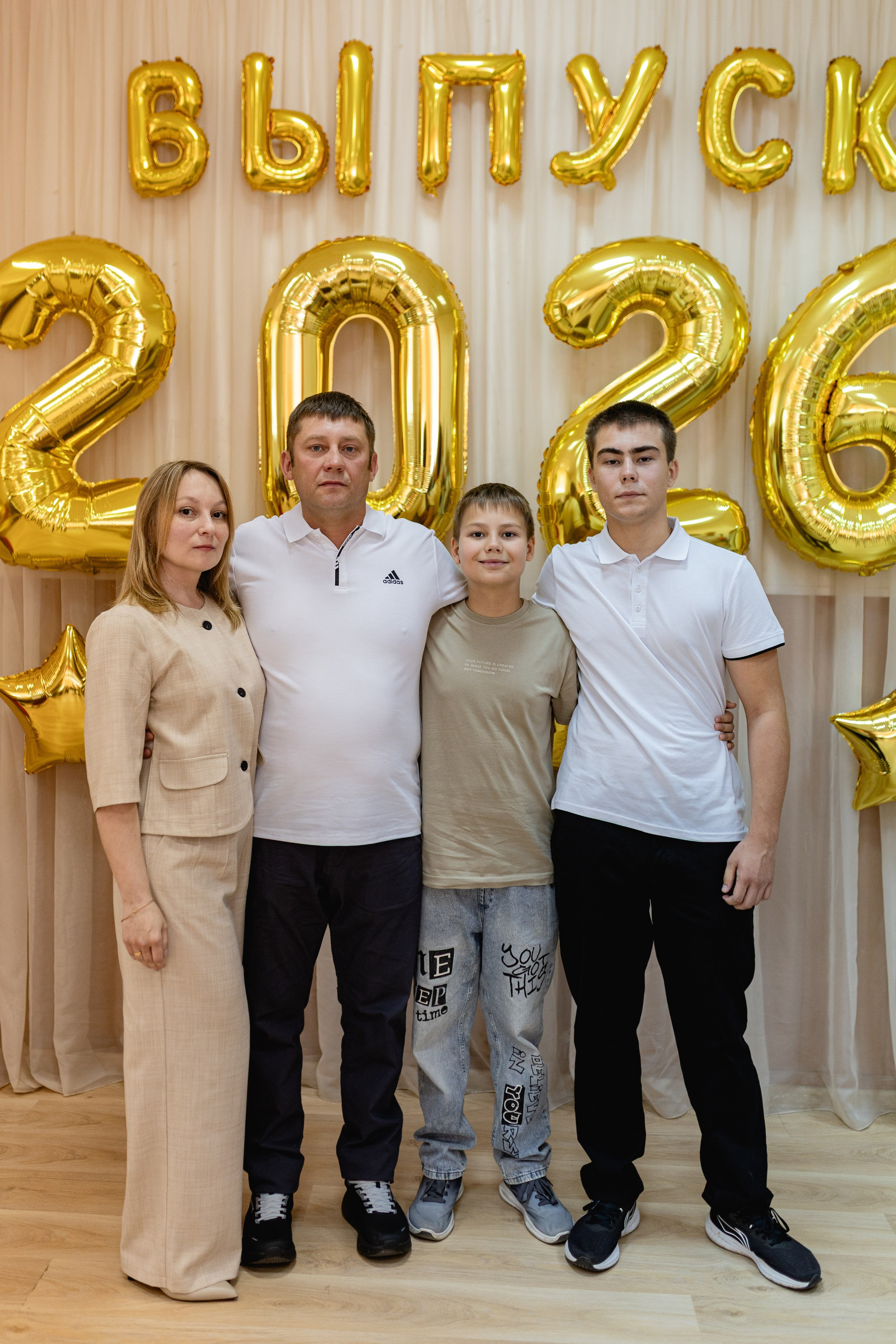 Последний звонок для учеников 11 класса. Семейный и детский фотограф в Рязани Васюгова Мария