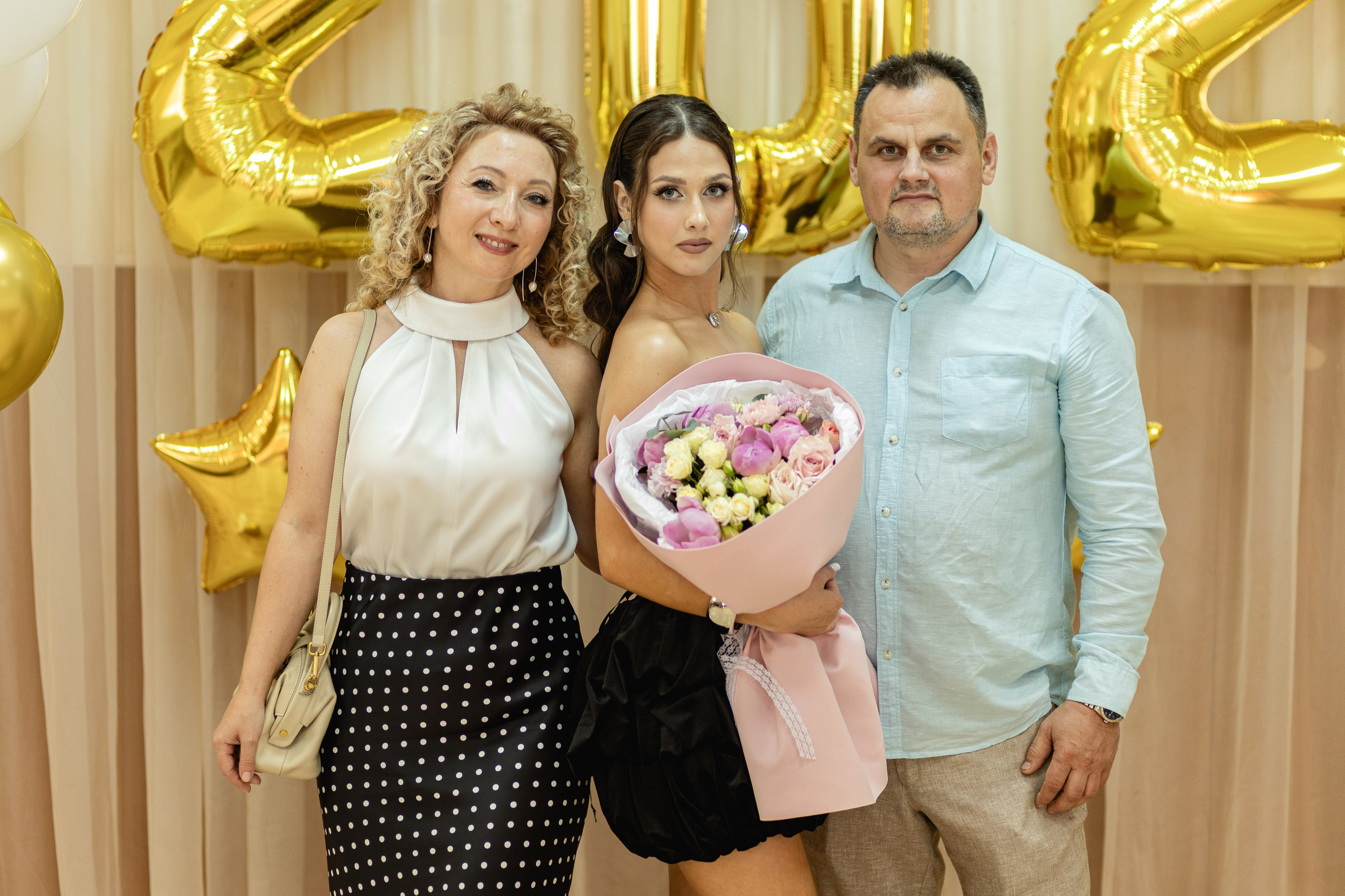 Последний звонок для учеников 11 класса. Семейный и детский фотограф в Рязани Васюгова Мария