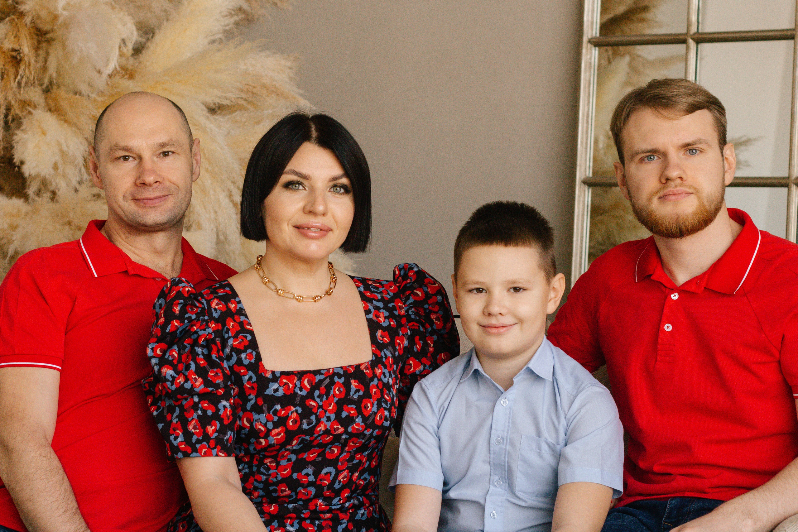 Семейная съемка в фотостудии Томск. Семейный фотограф в Томске Максимова Екатерина