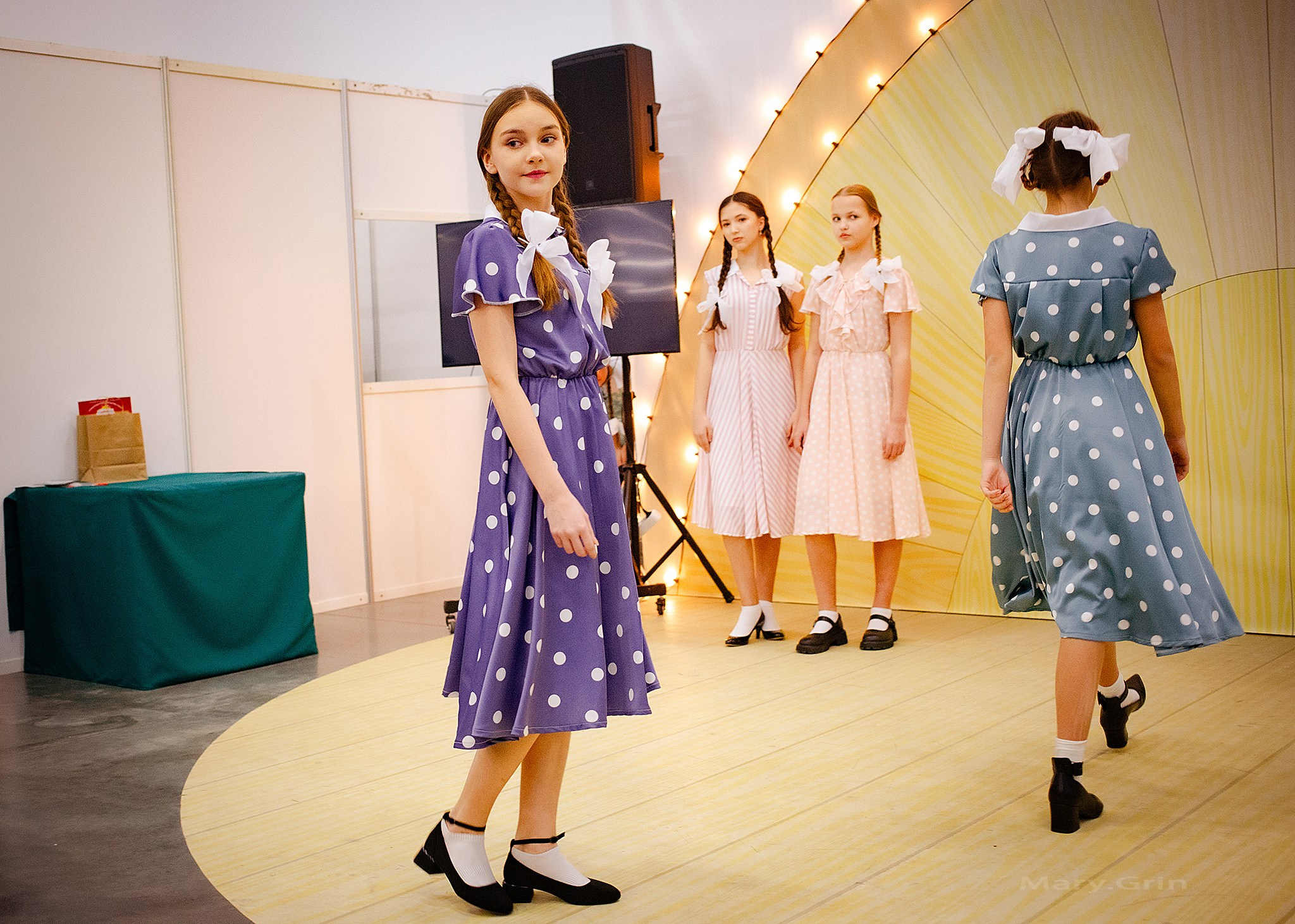 Показ моды 40х лет. Православная ярмарка 2025. Детский и семейный фотограф, фотограф мероприятий Нижний Новгород