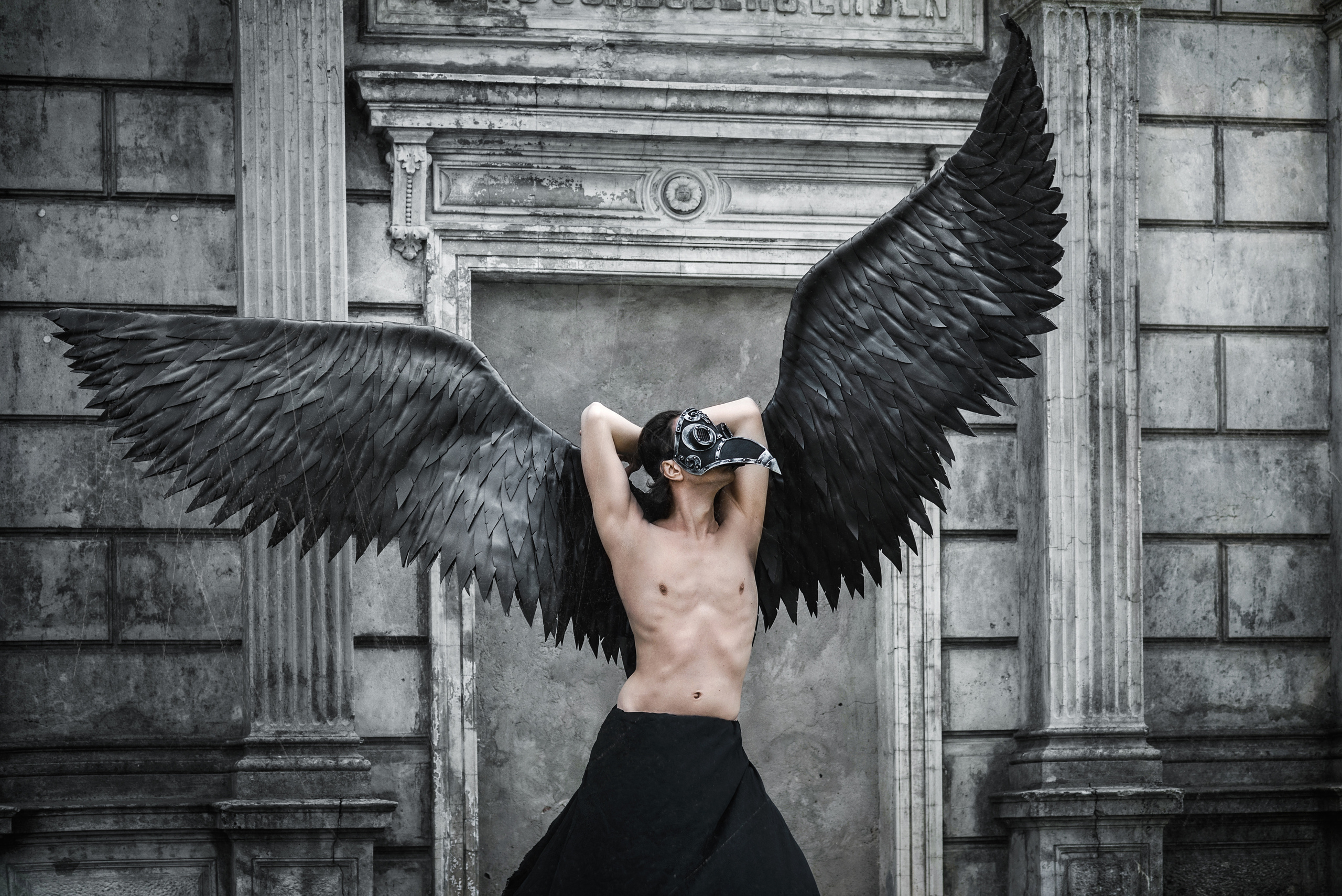 Black And White. Главная