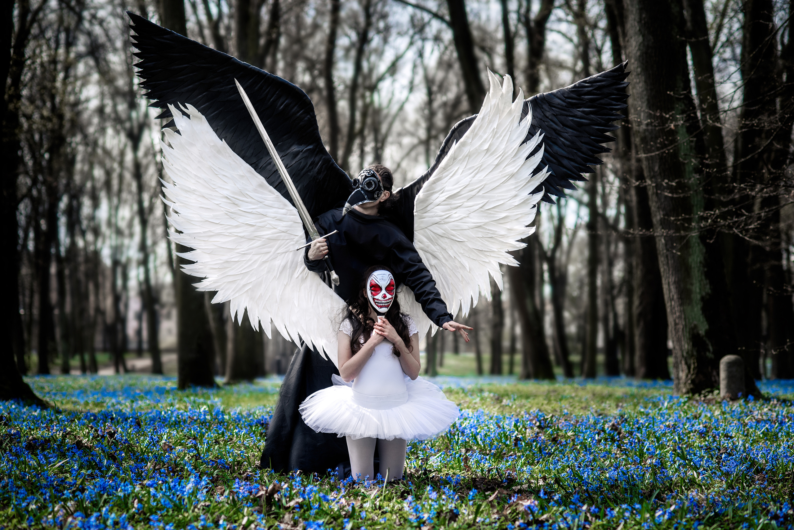 Black And White. Главная