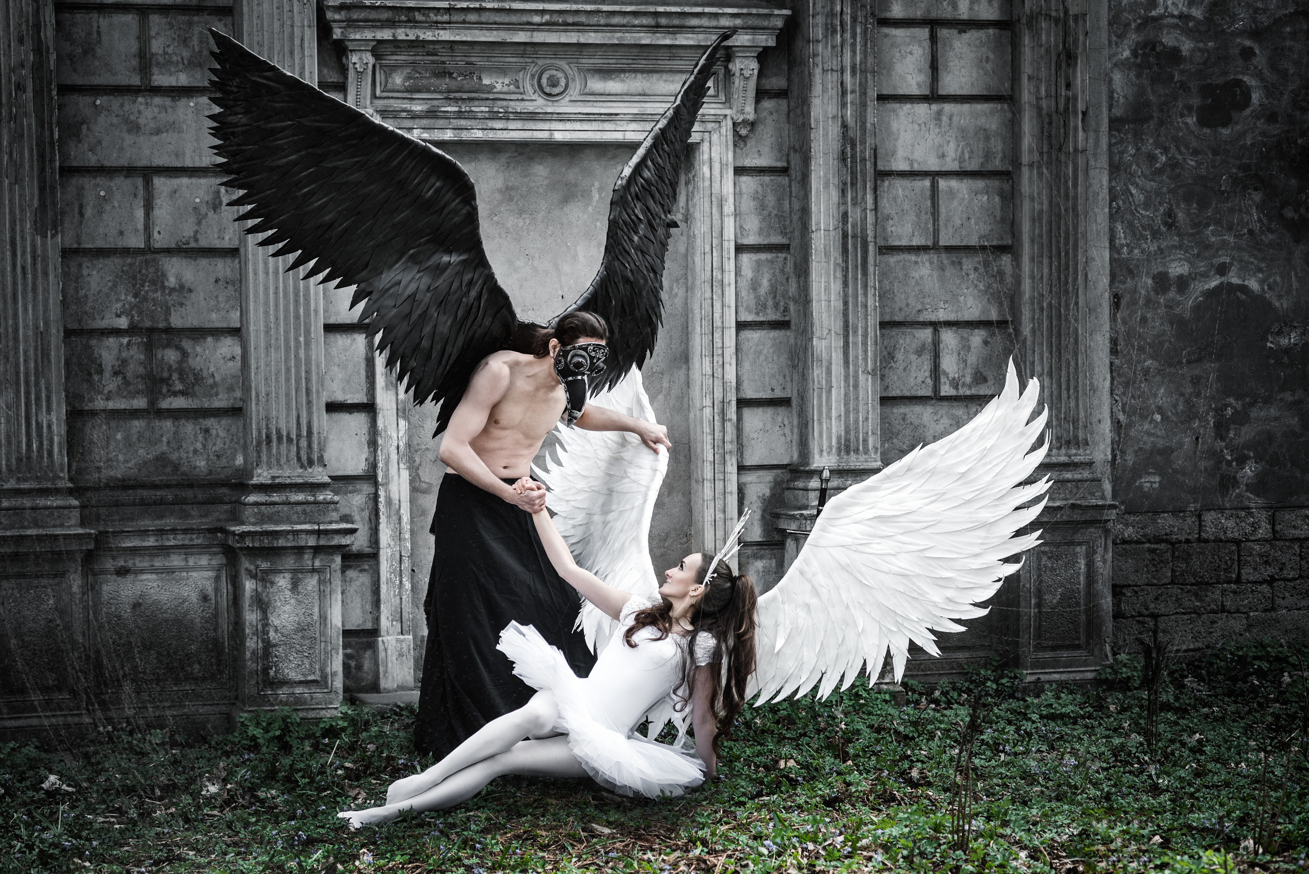 Black And White. Главная