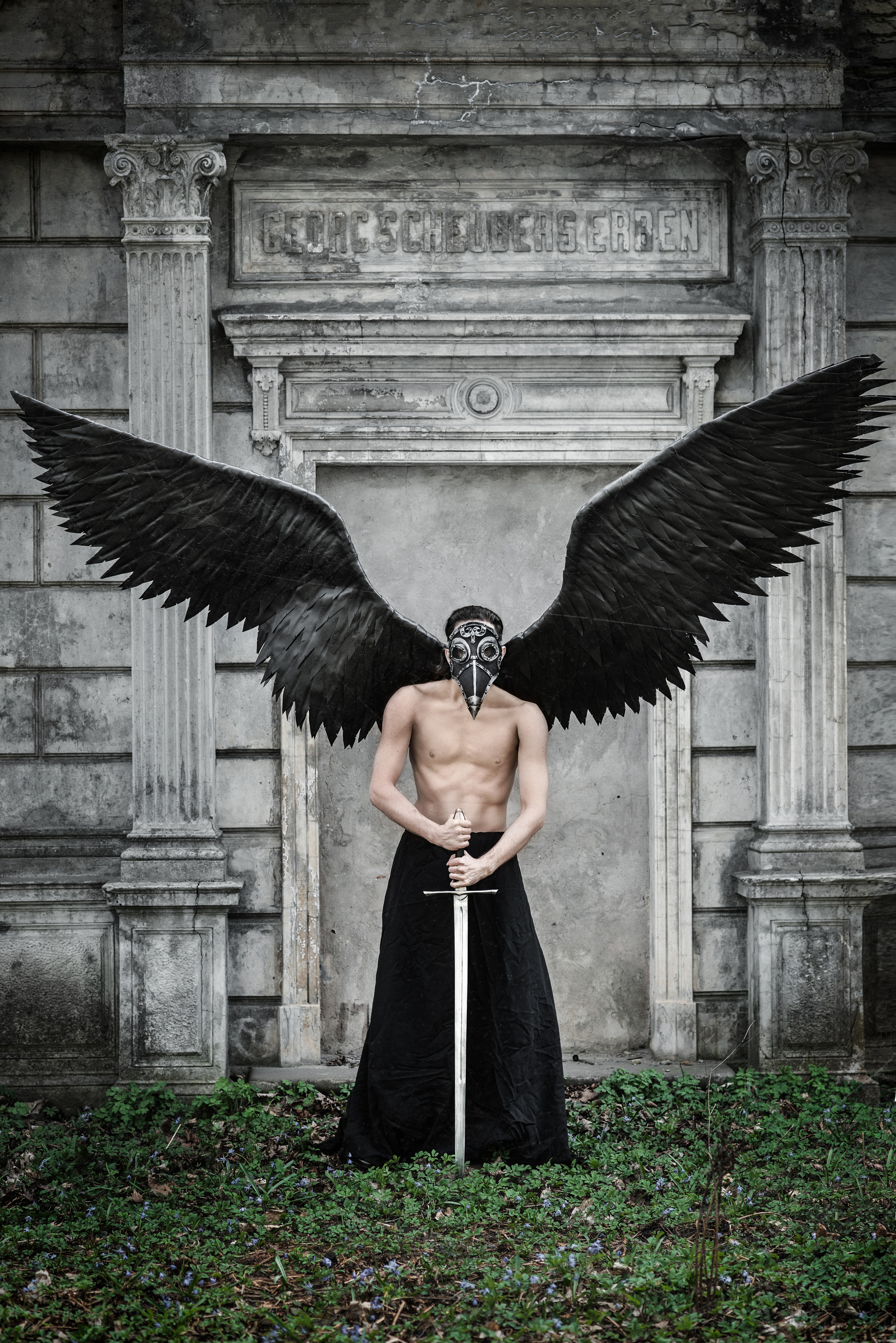 Black And White. Главная