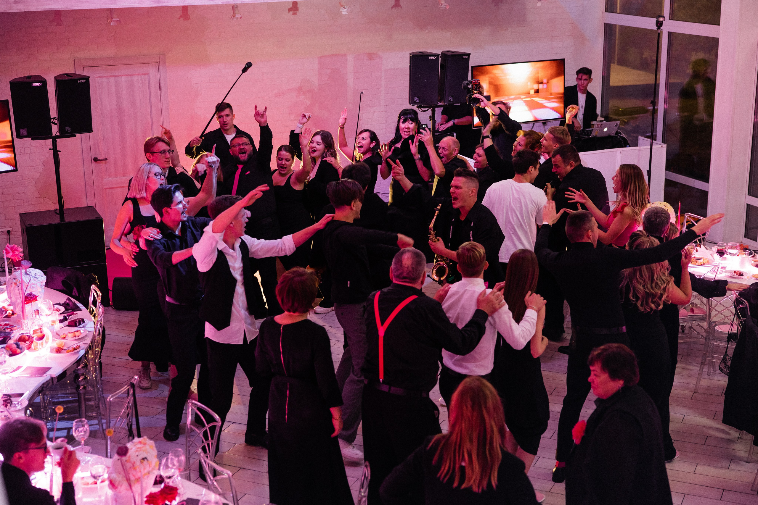 Максим и Алёна. Свадебный фотограф Полина Панина