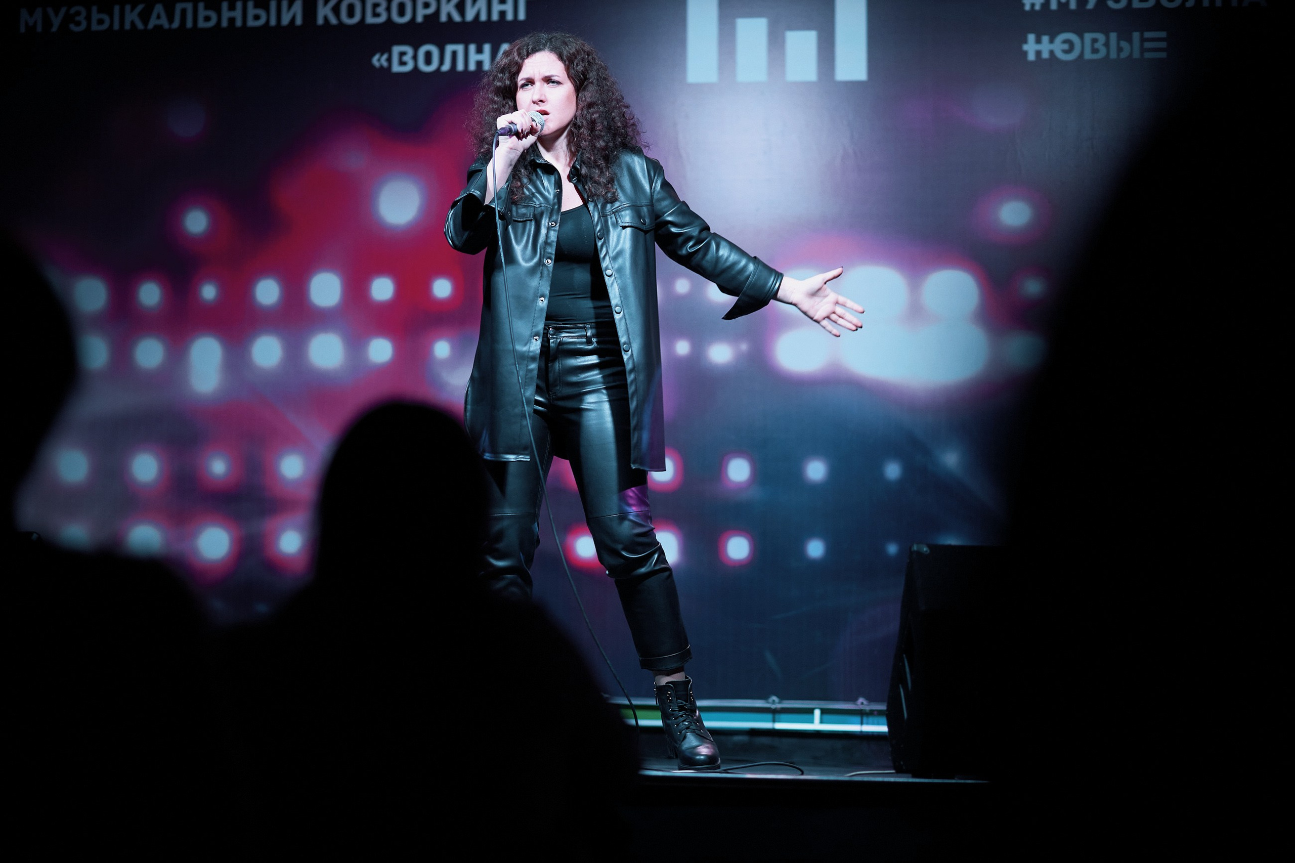 Школа вокала. Выпускное выступление. Семейный и репортажной фотограф в Красноярске и Москве Виктор Бабинцев