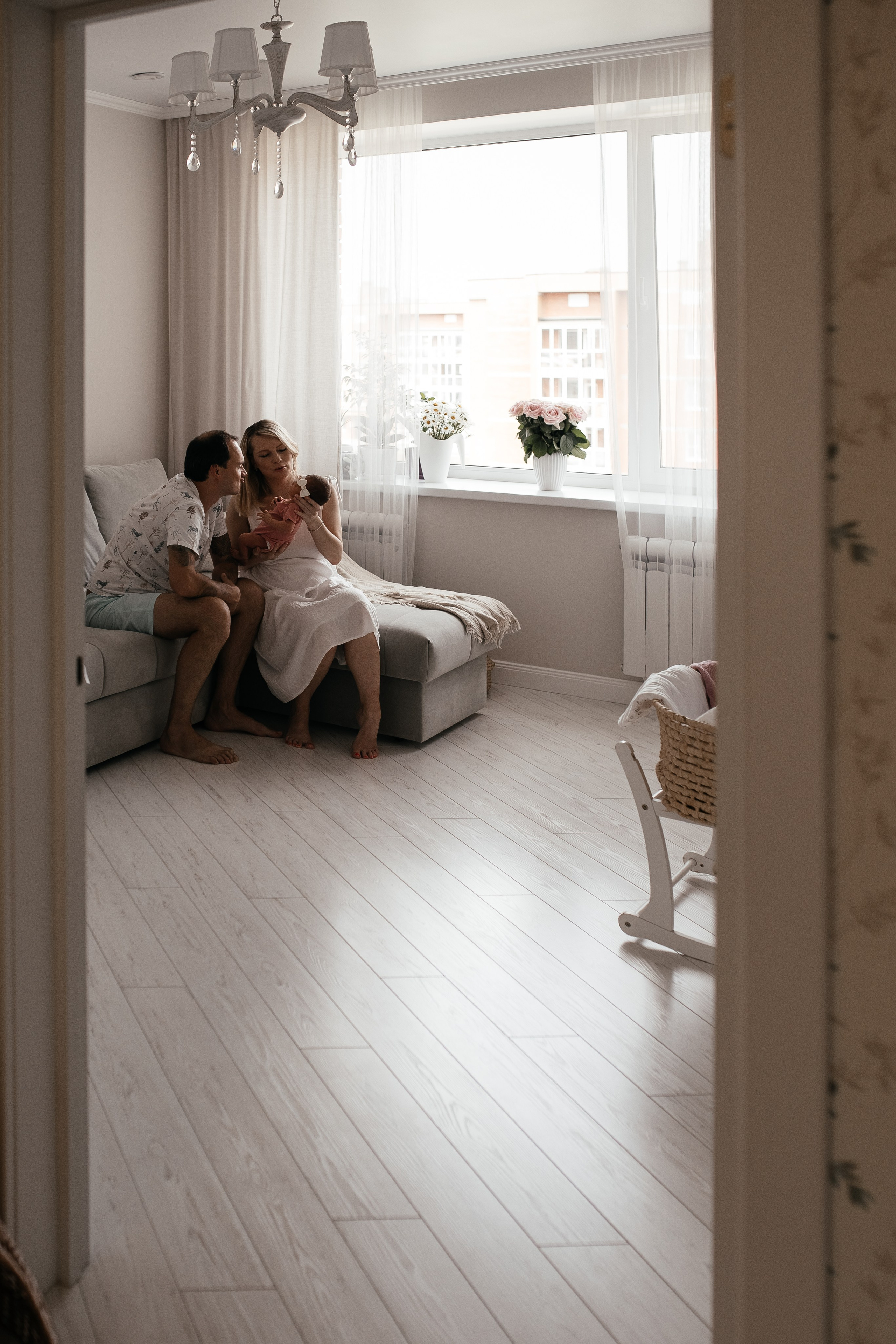 Первые дни Аси дома. Семейный фотограф в Томске Зарина Азизбаева