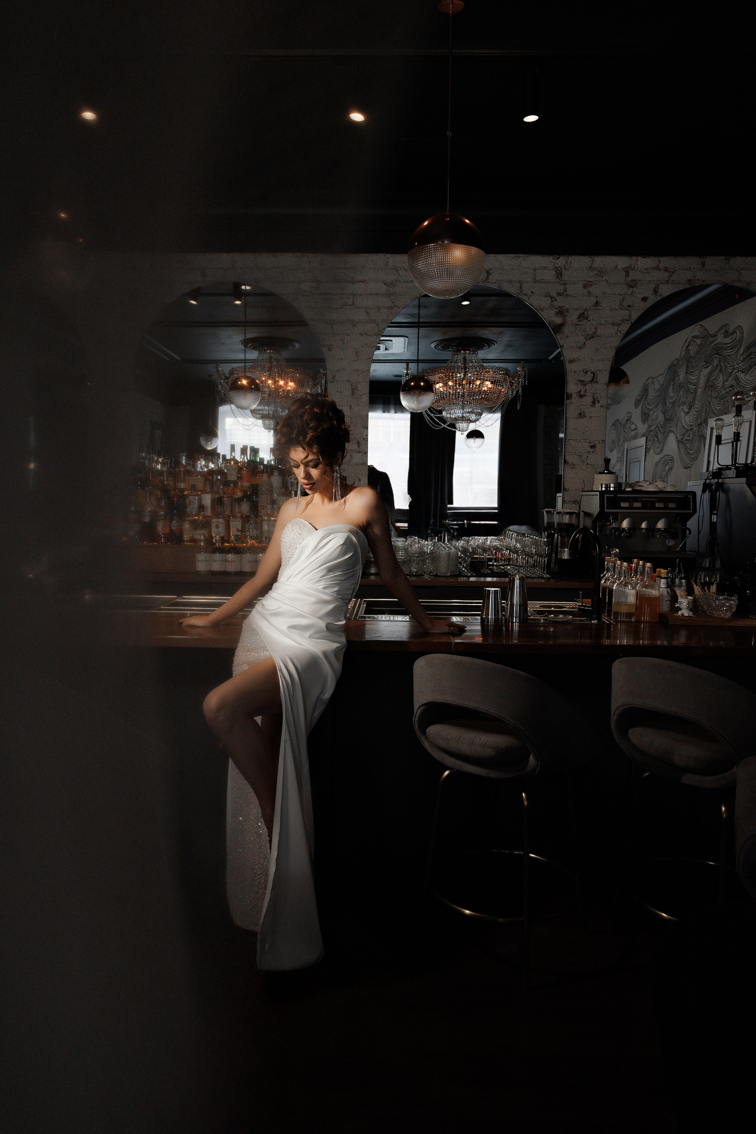 Свадебная серия в баре. Свадебный и семейный фотограф  во Владивостоке Ольга Украинец