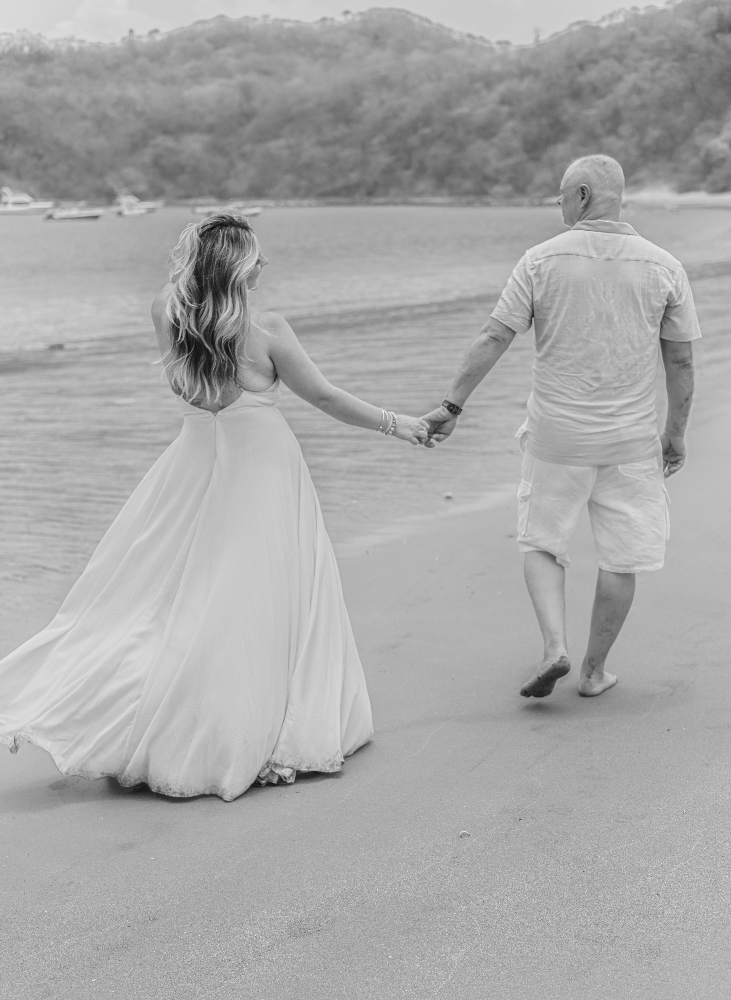 Jerry& Whitney sun and ocean. Family, portrait, content photo in Costa Rica Evgeniya Besprozvannykh