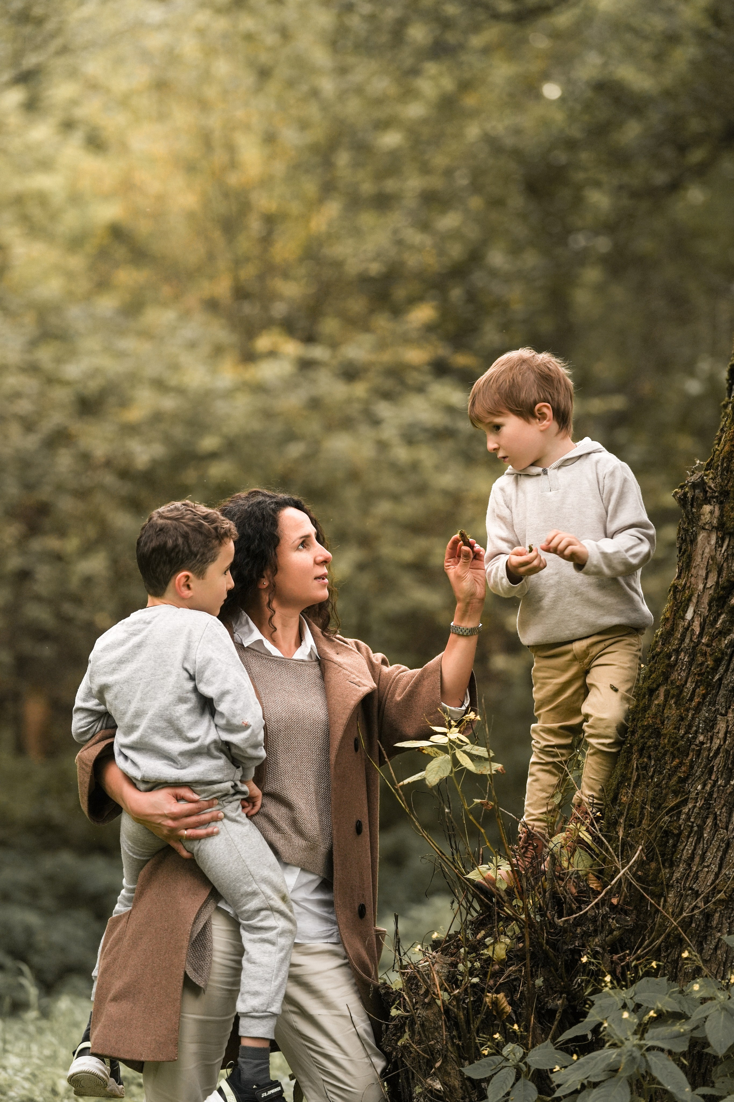 Семейная фотосессия на природе.