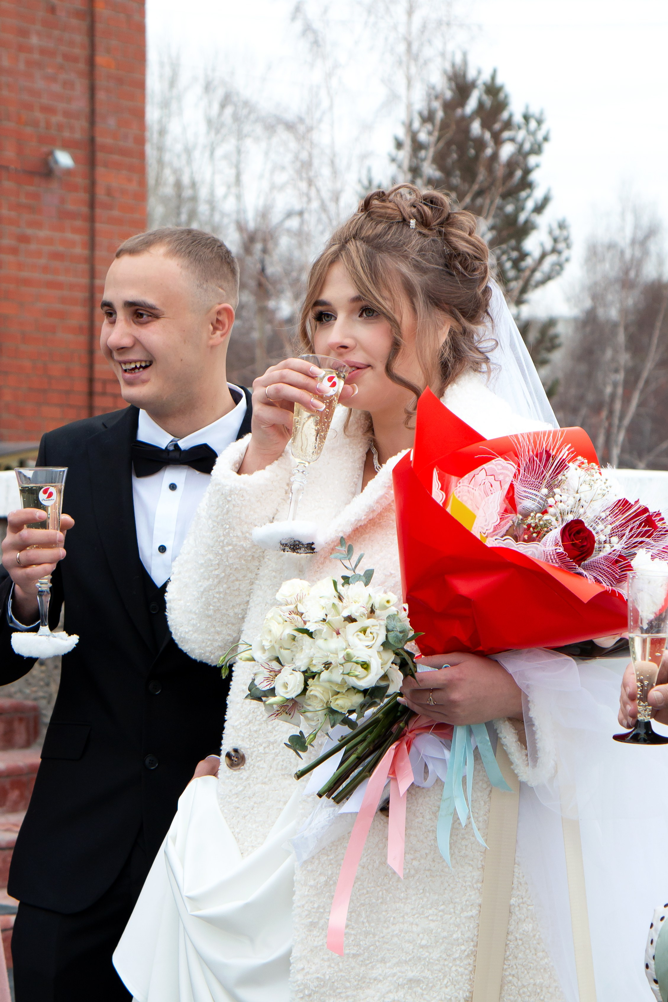 Свадебная фотосессия. Шелехов. Фотограф в Шелехове, лучшие выпускные альбомы в Шелехове
