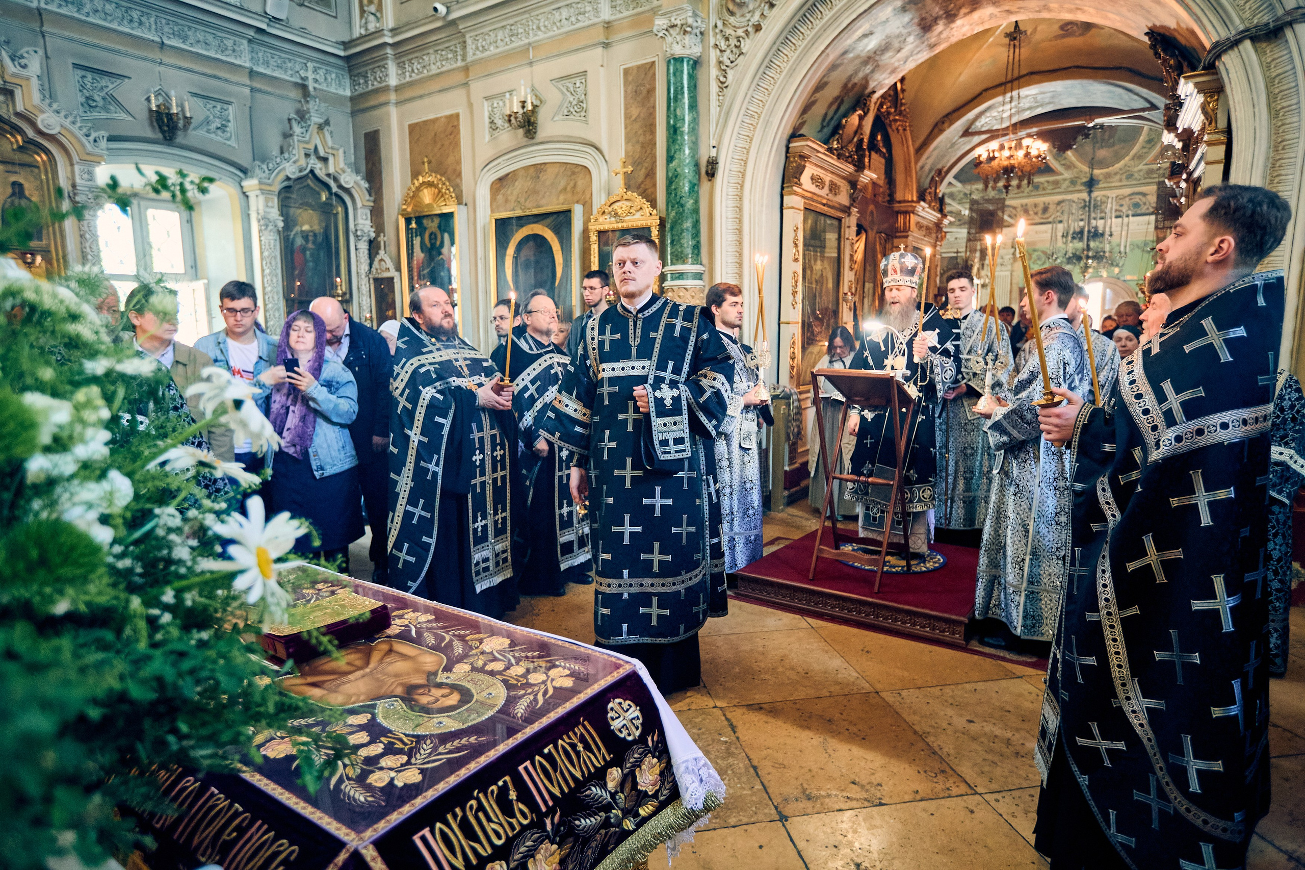 Утреня Погребение Спасителя. DMITRY MOISEENKO — фотограф, художник, топ-стилист