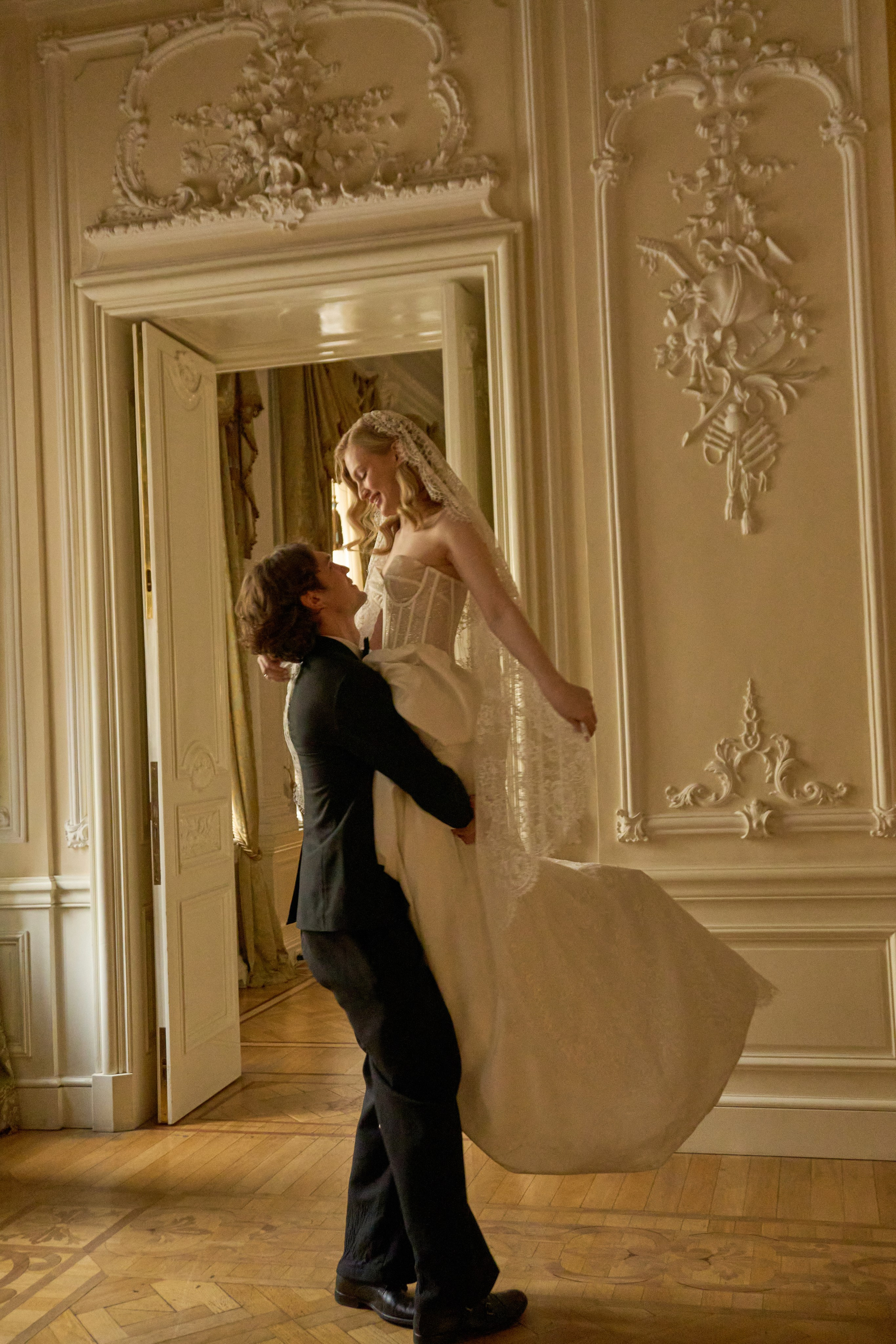 Сборы+прогулка. Свадебный фотограф в Москве Алина Лисовская