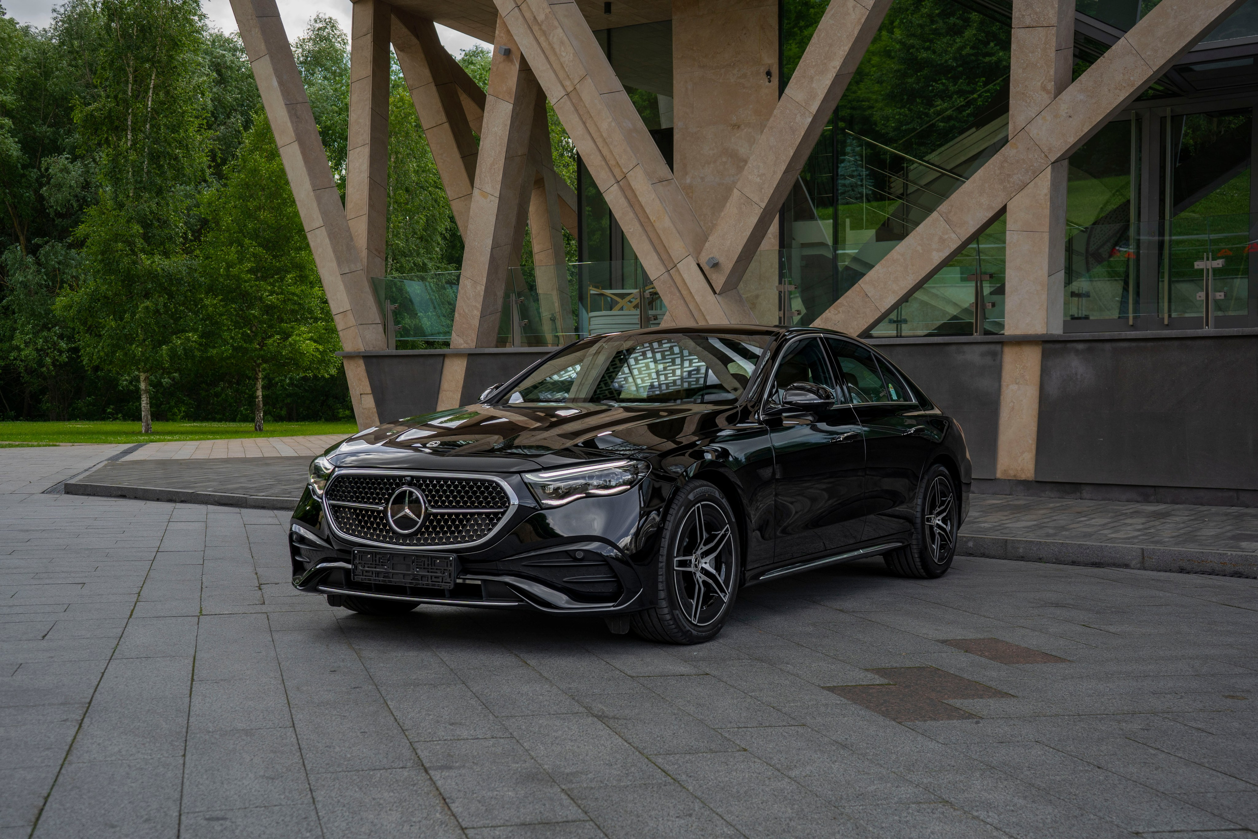 Mercedes-Benz E-class (E300). Автомобильный фотограф Ногинск Денис Городок