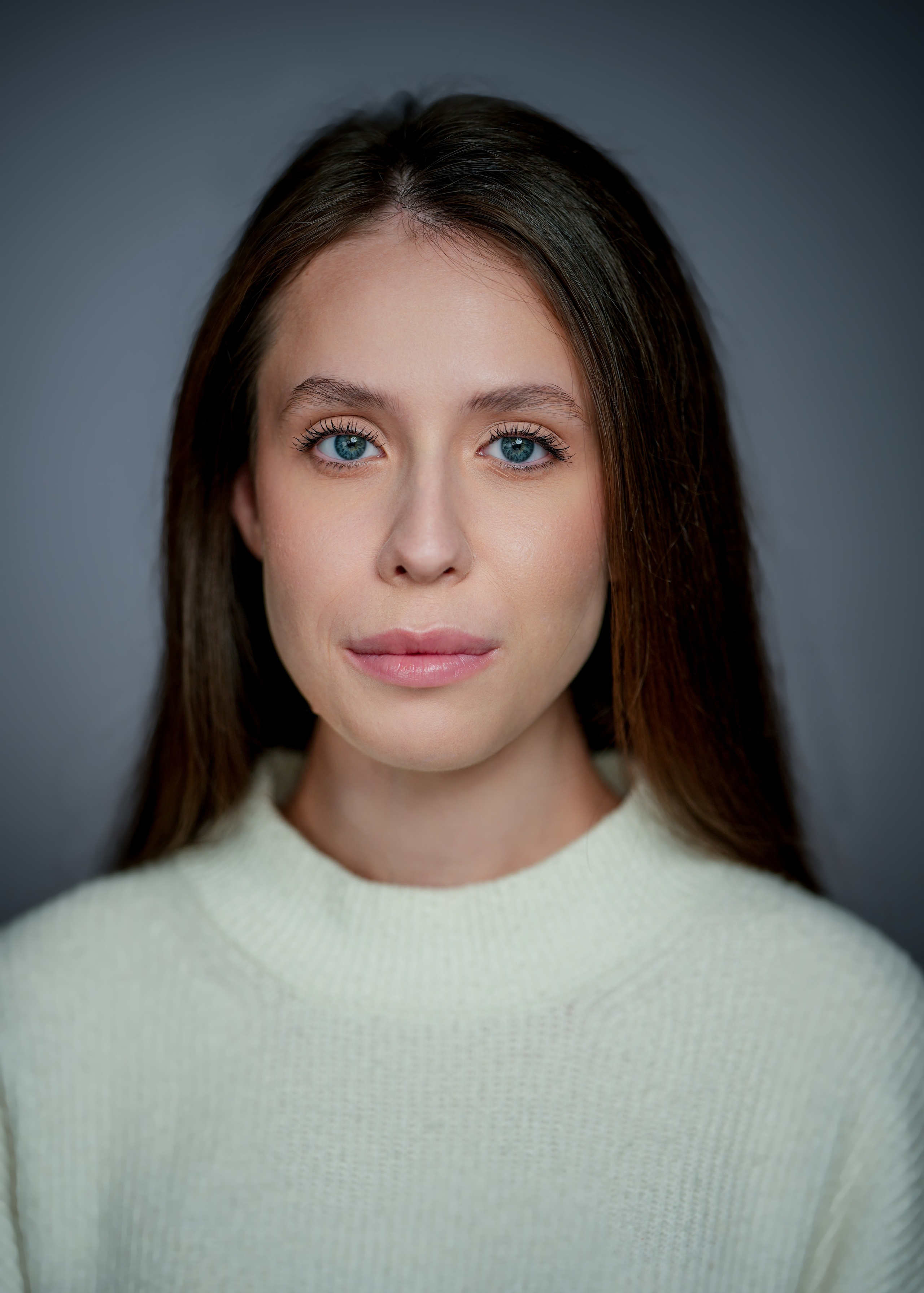 Актриса Софья Горячкина. Портретная съемка в Москве, студийный фотограф Игорь Фомин