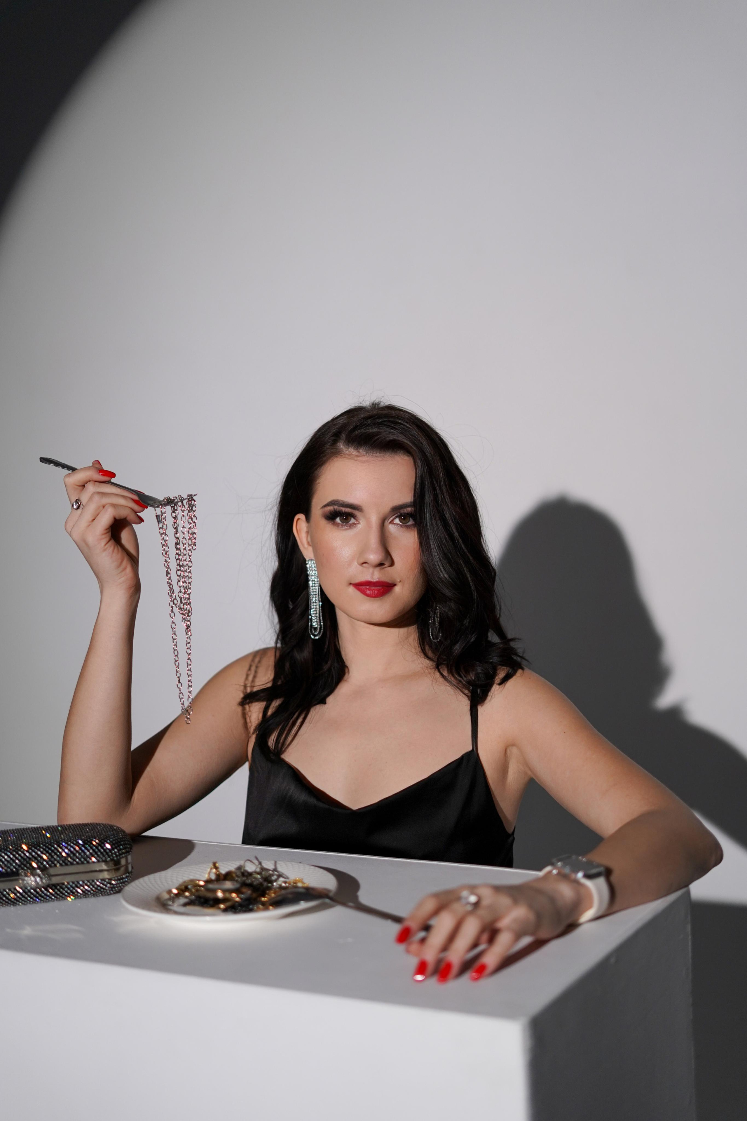 ВидеоМейкер — Анастасия. Контент фотограф в Самаре Гудалова Елена