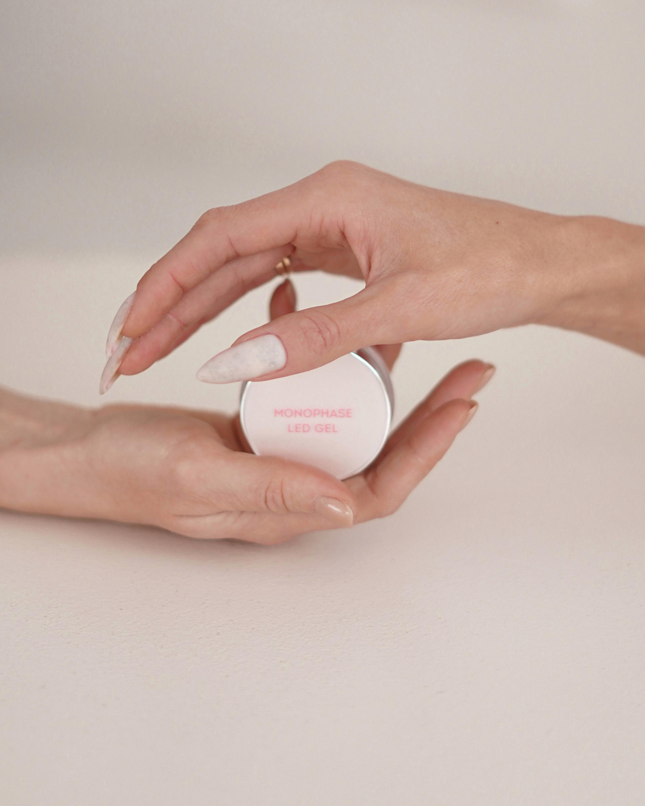 Мастер маникюра — Нина. Контент фотограф в Самаре Гудалова Елена