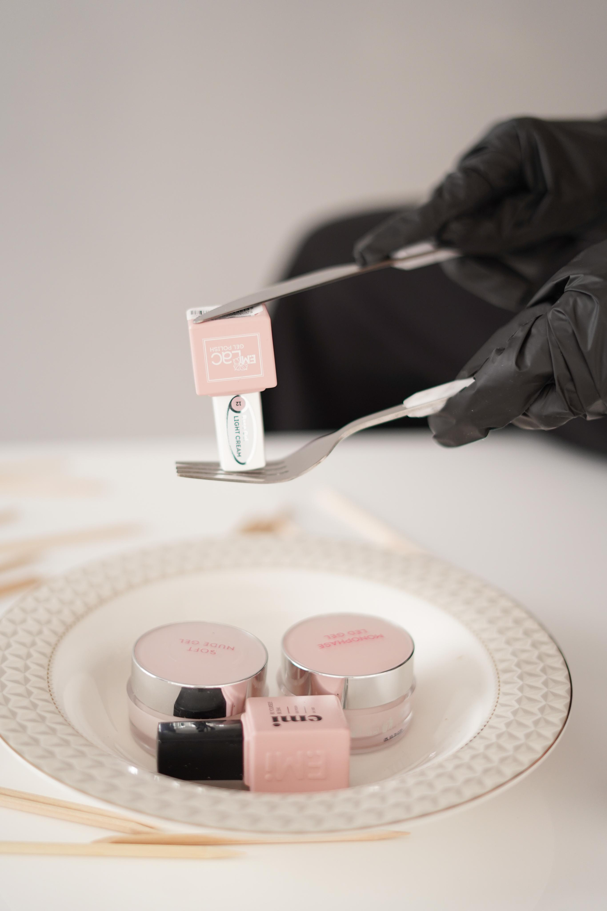 Мастер маникюра — Нина. Контент фотограф в Самаре Гудалова Елена