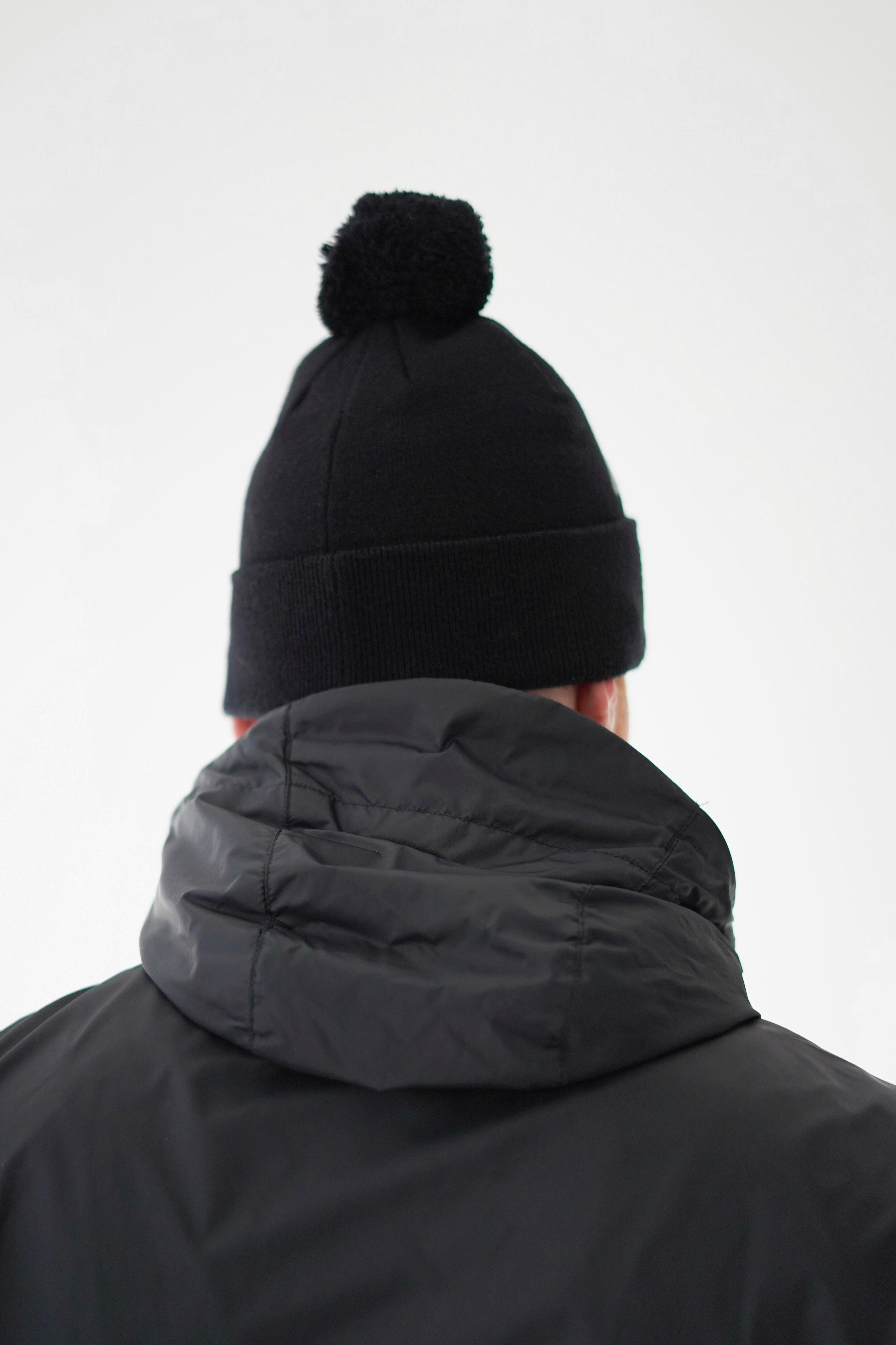 Шапки Nike с помпоном — WB. Контент фотограф в Самаре Гудалова Елена