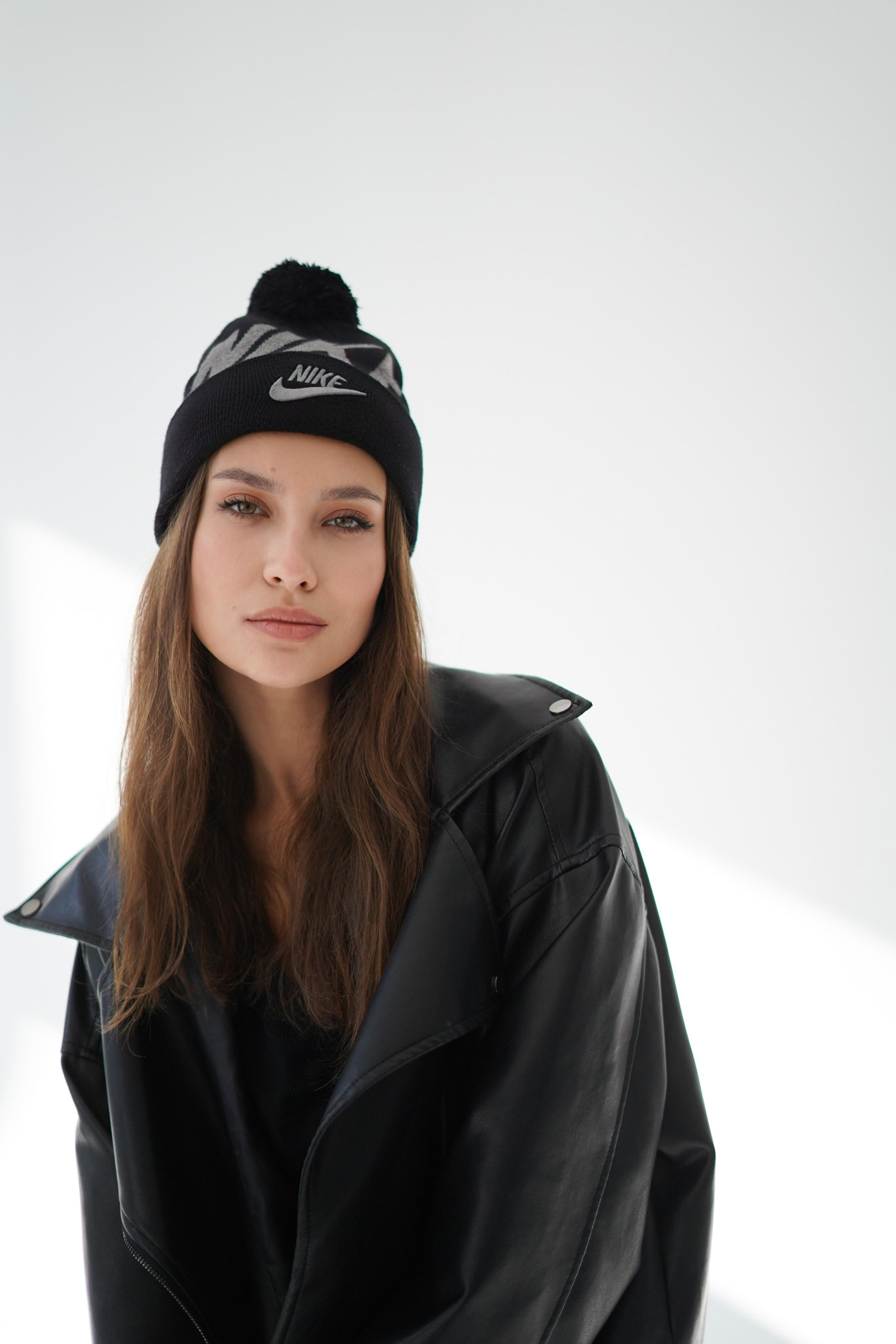 Шапки Nike с помпоном — WB. Контент фотограф в Самаре Гудалова Елена