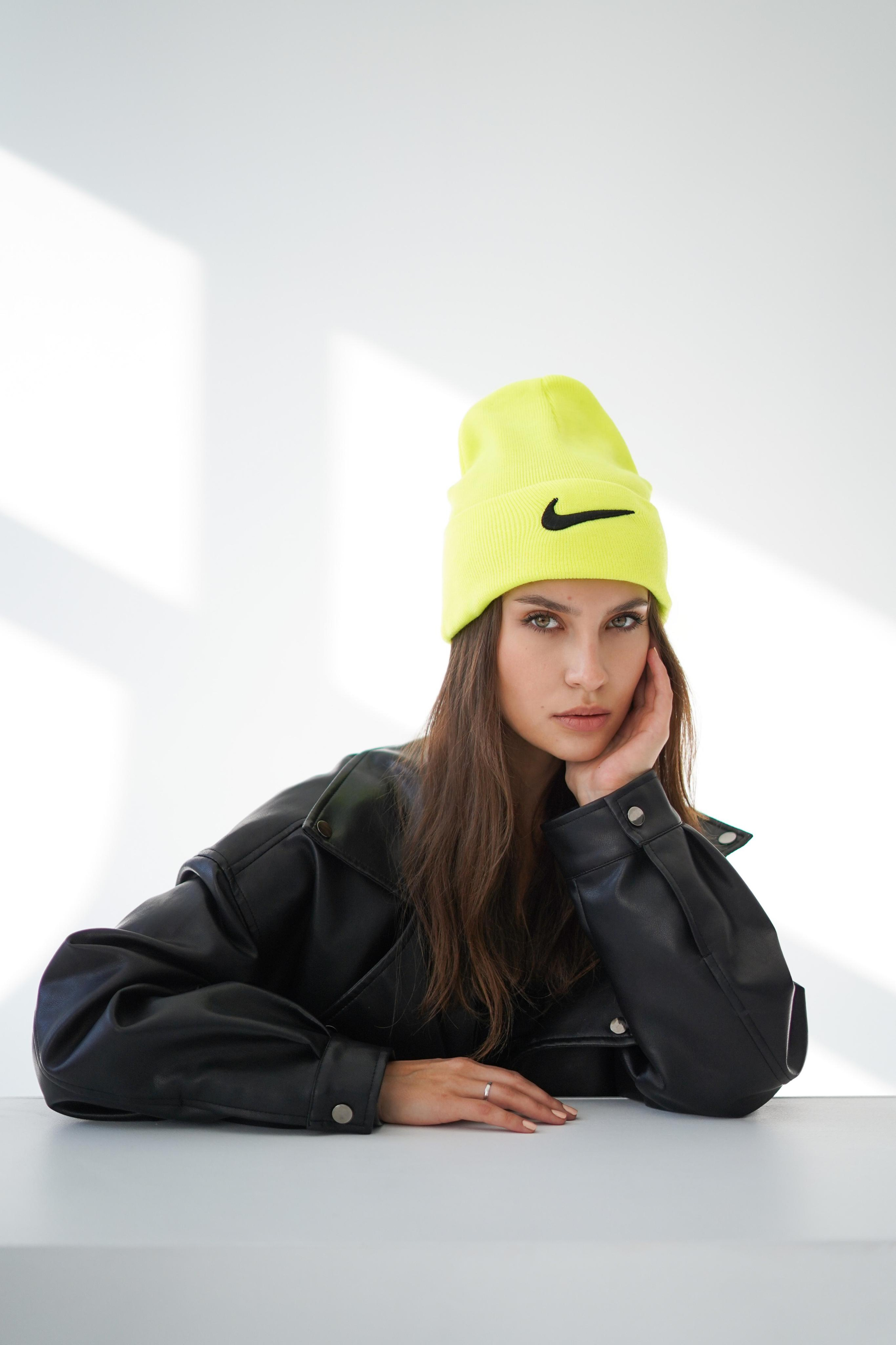 Шапки Nike — WB. Контент фотограф в Самаре Гудалова Елена