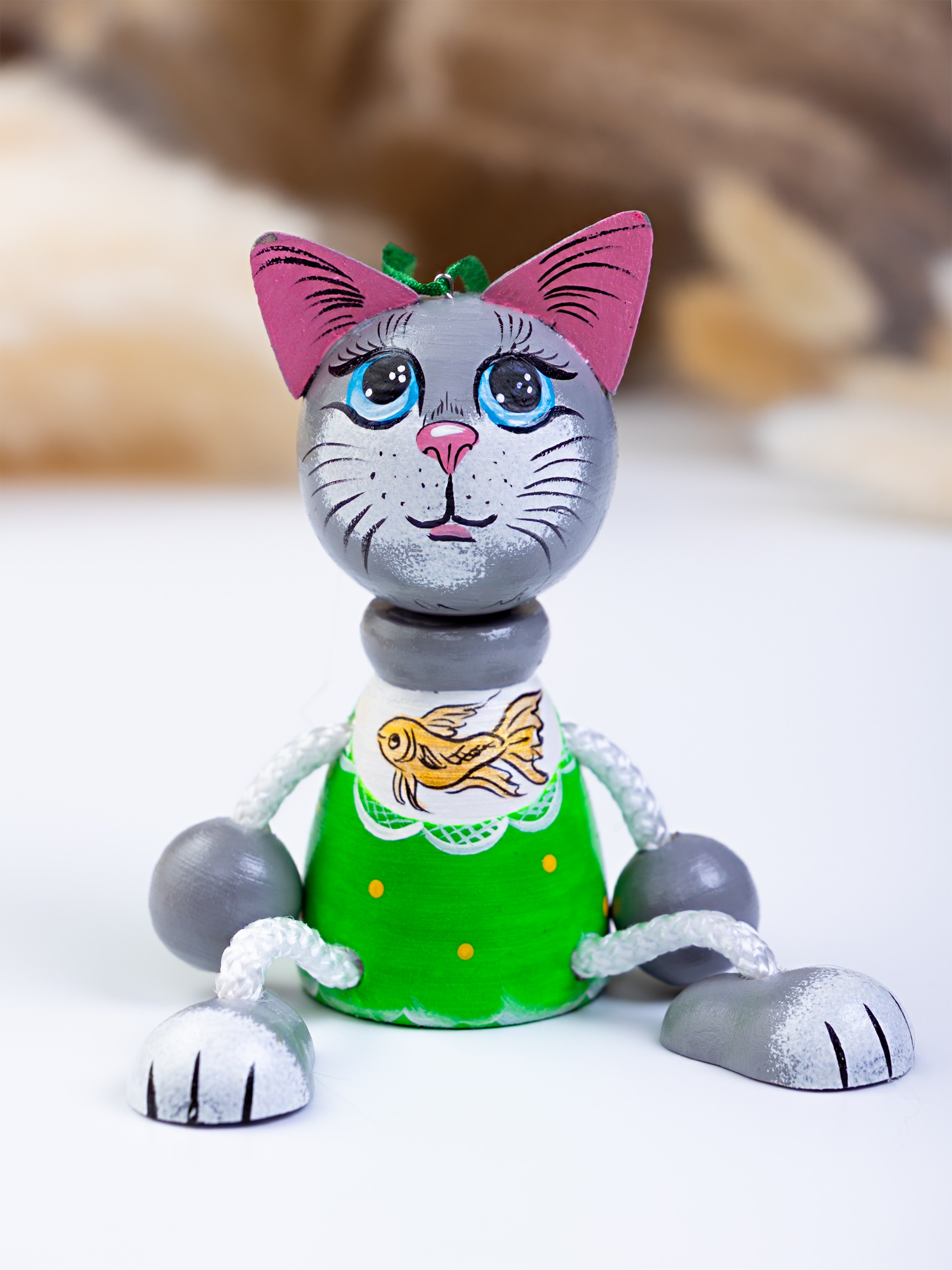 Деревянные игрушки ручной росписи. Фотостудия T-CUBE